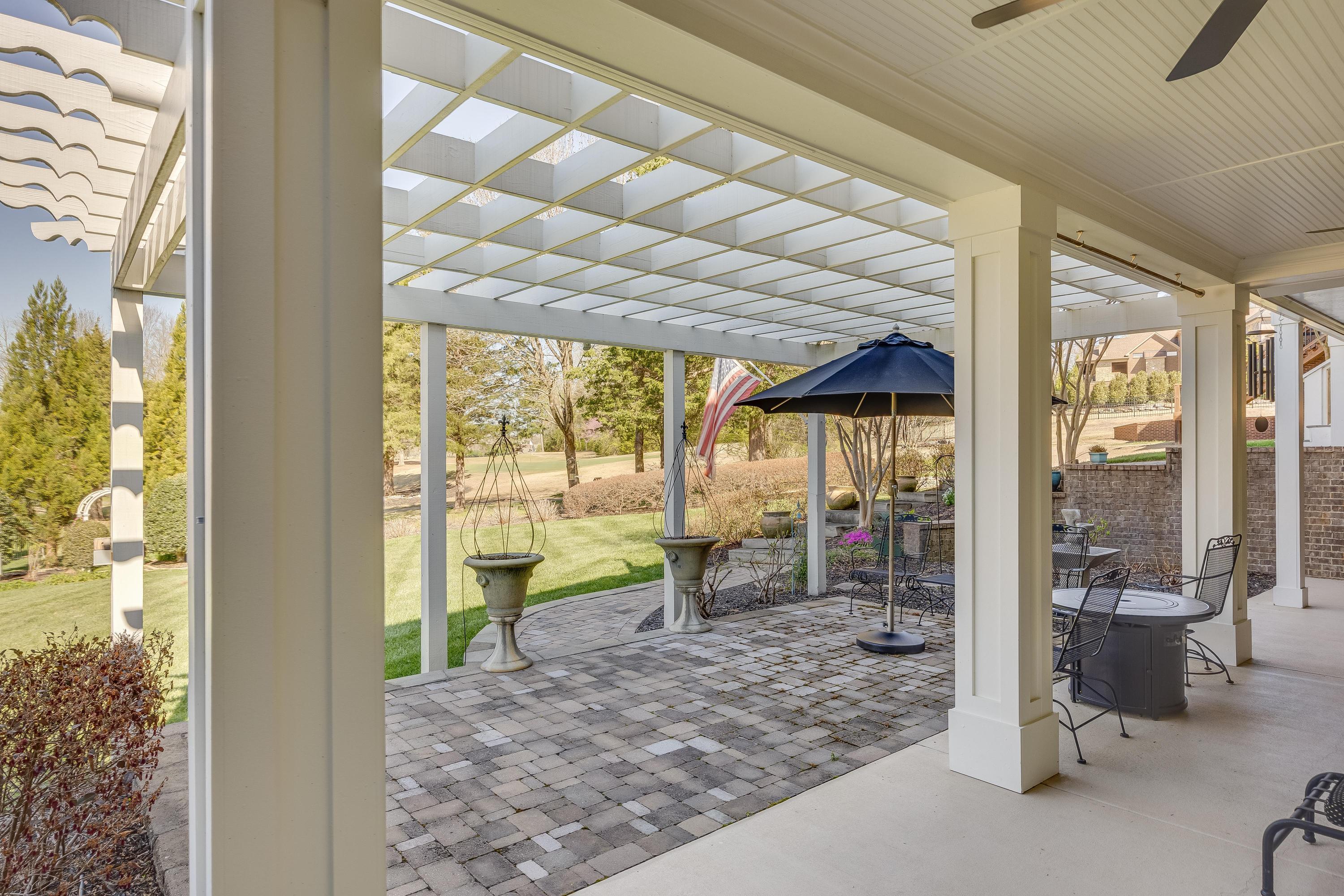 7821 Lexsaturno Lane