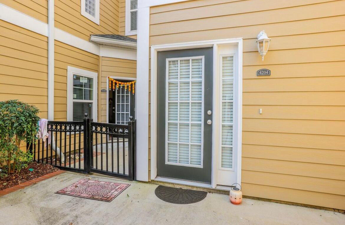 4204 Regency Court