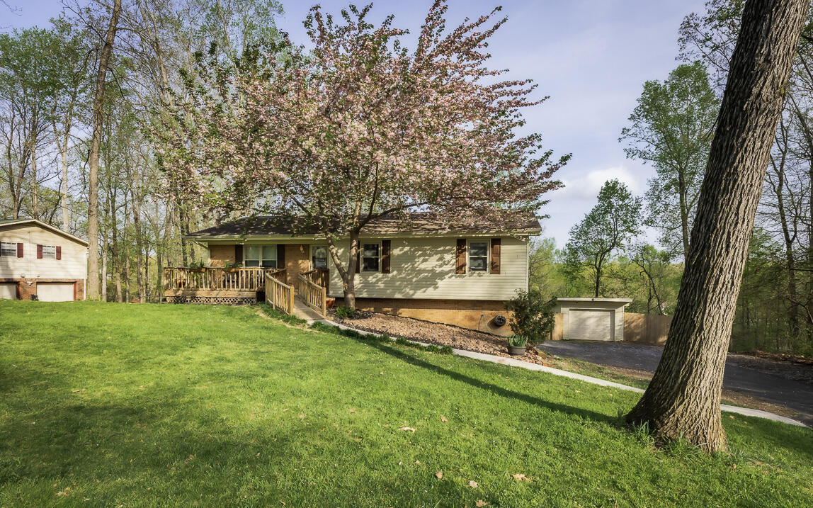 4723 NE Pebble Brook Circle