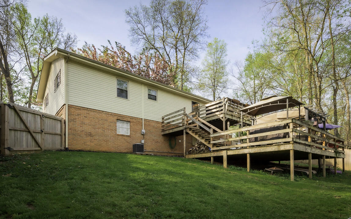 4723 NE Pebble Brook Circle