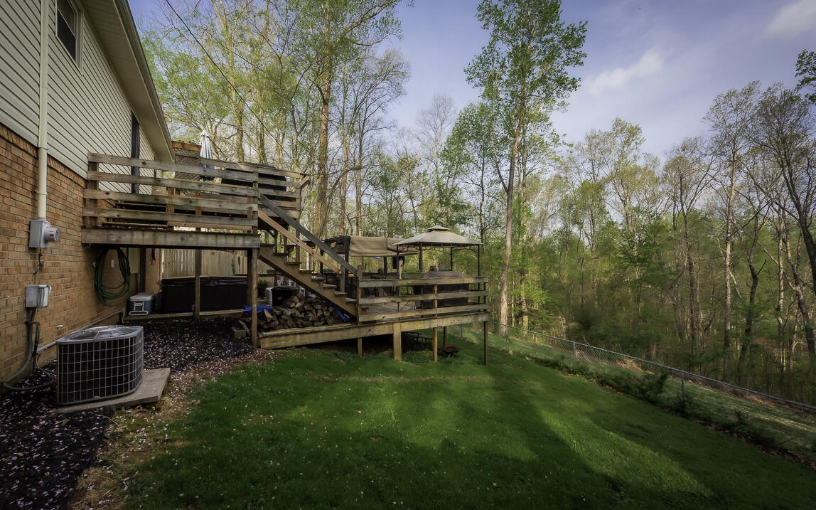 4723 NE Pebble Brook Circle