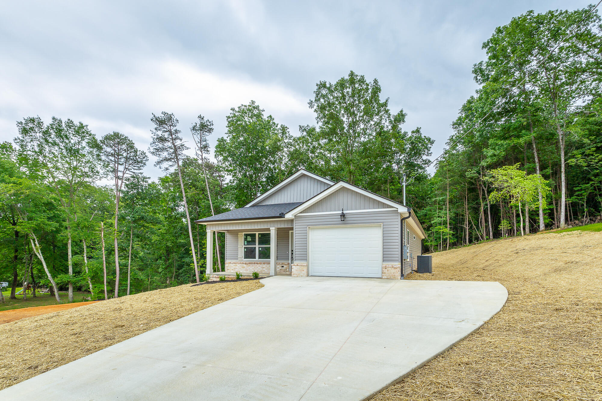 209 Darvin Lane, LaFayette