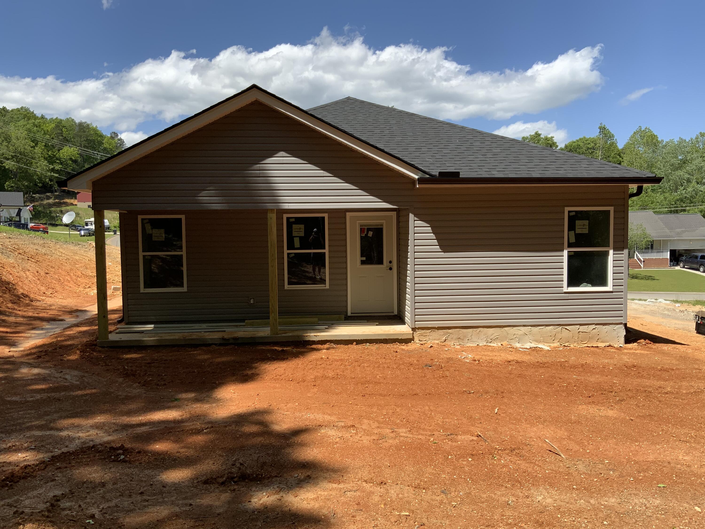 209 Darvin Lane, LaFayette