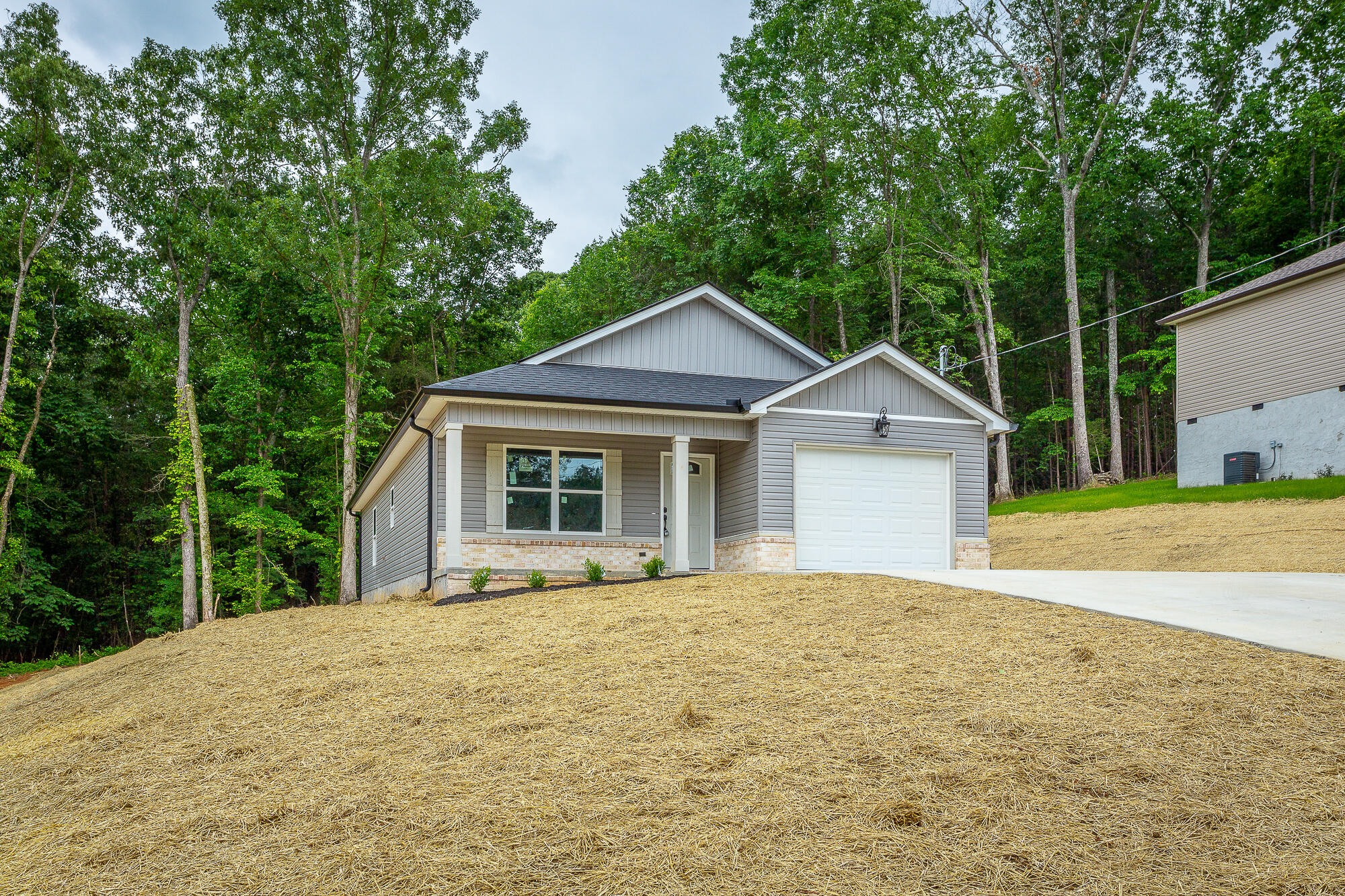 209 Darvin Lane, LaFayette