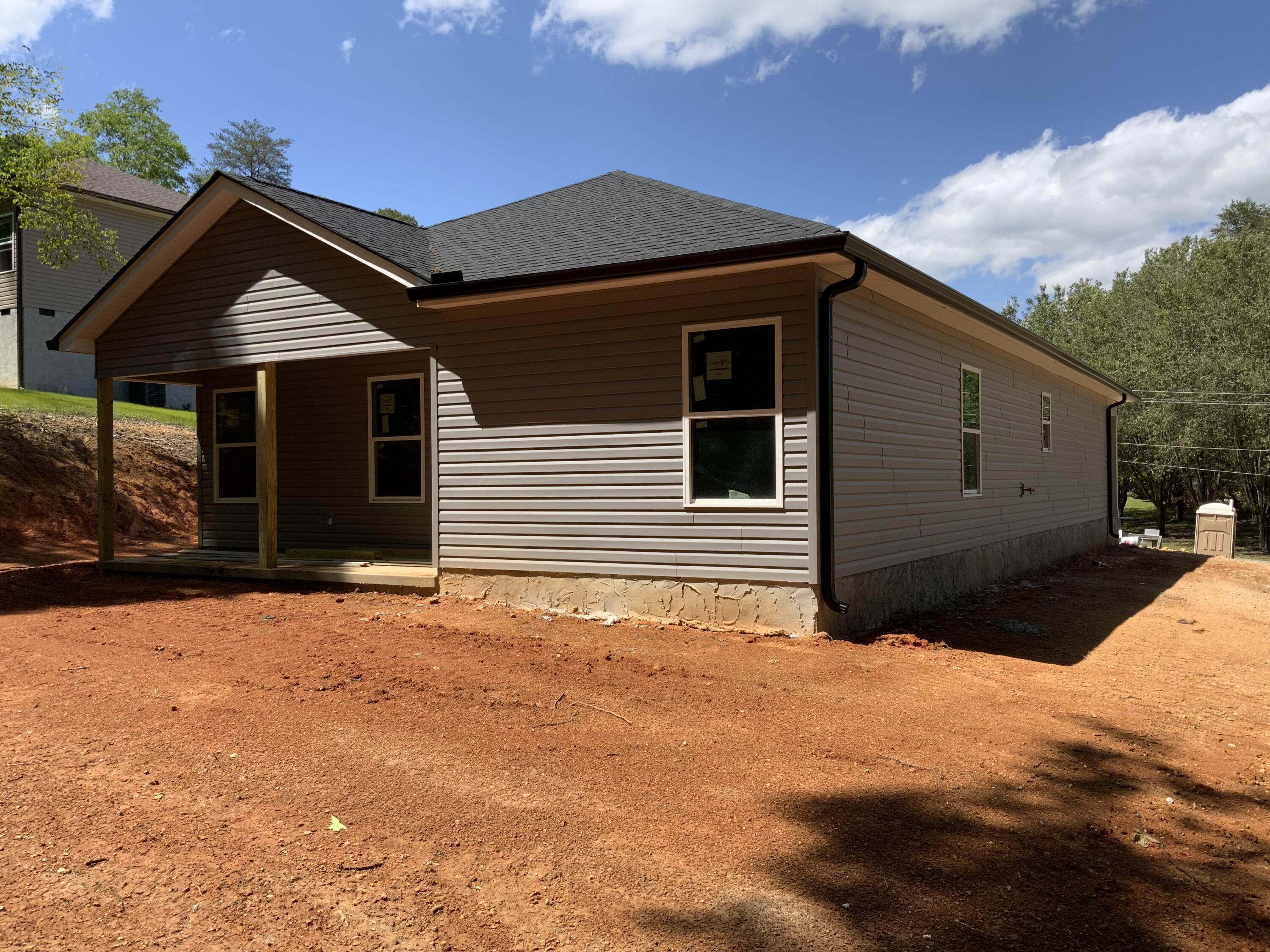 209 Darvin Lane, LaFayette