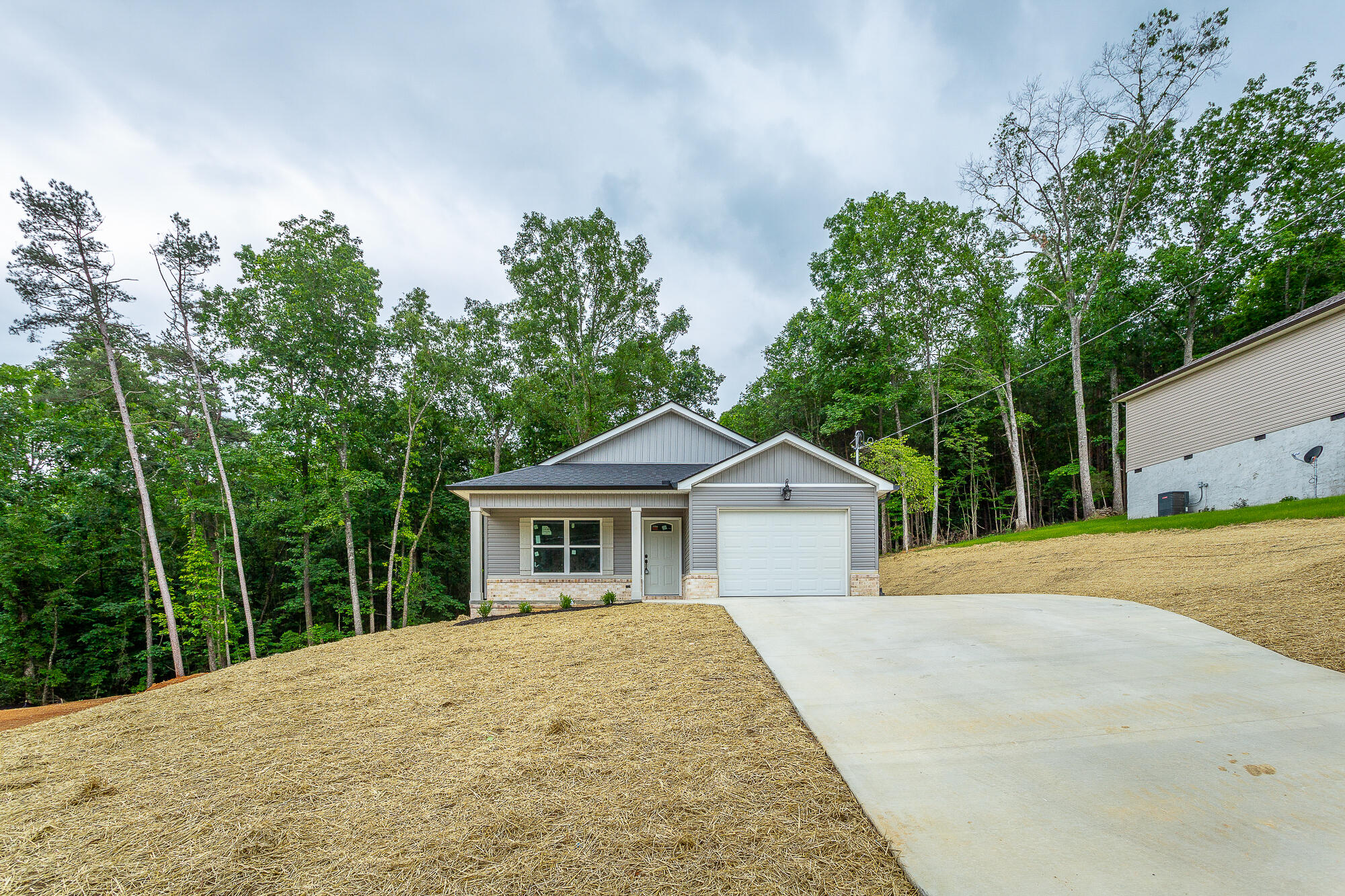 209 Darvin Lane, LaFayette