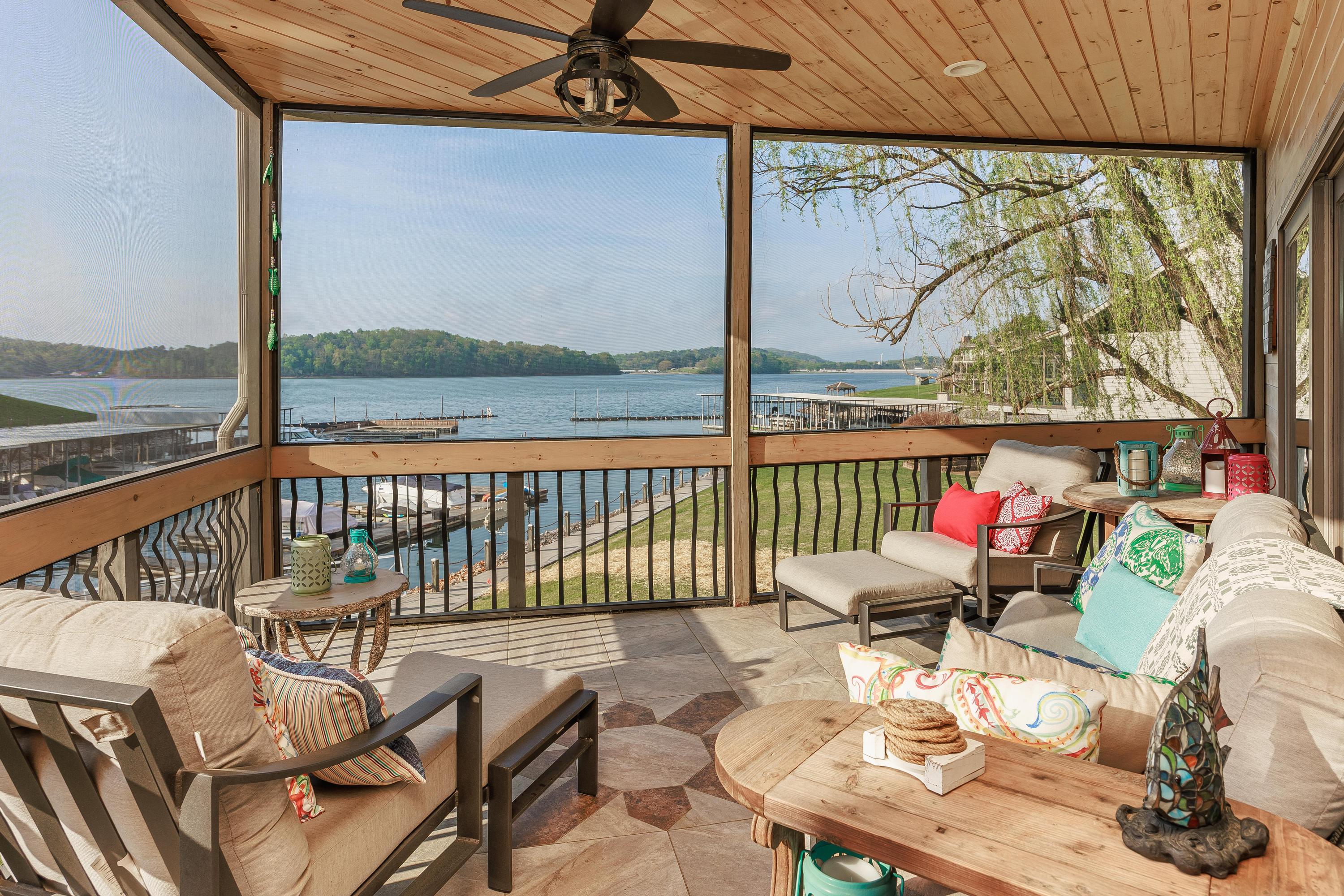 4224 Lakeshore Lane