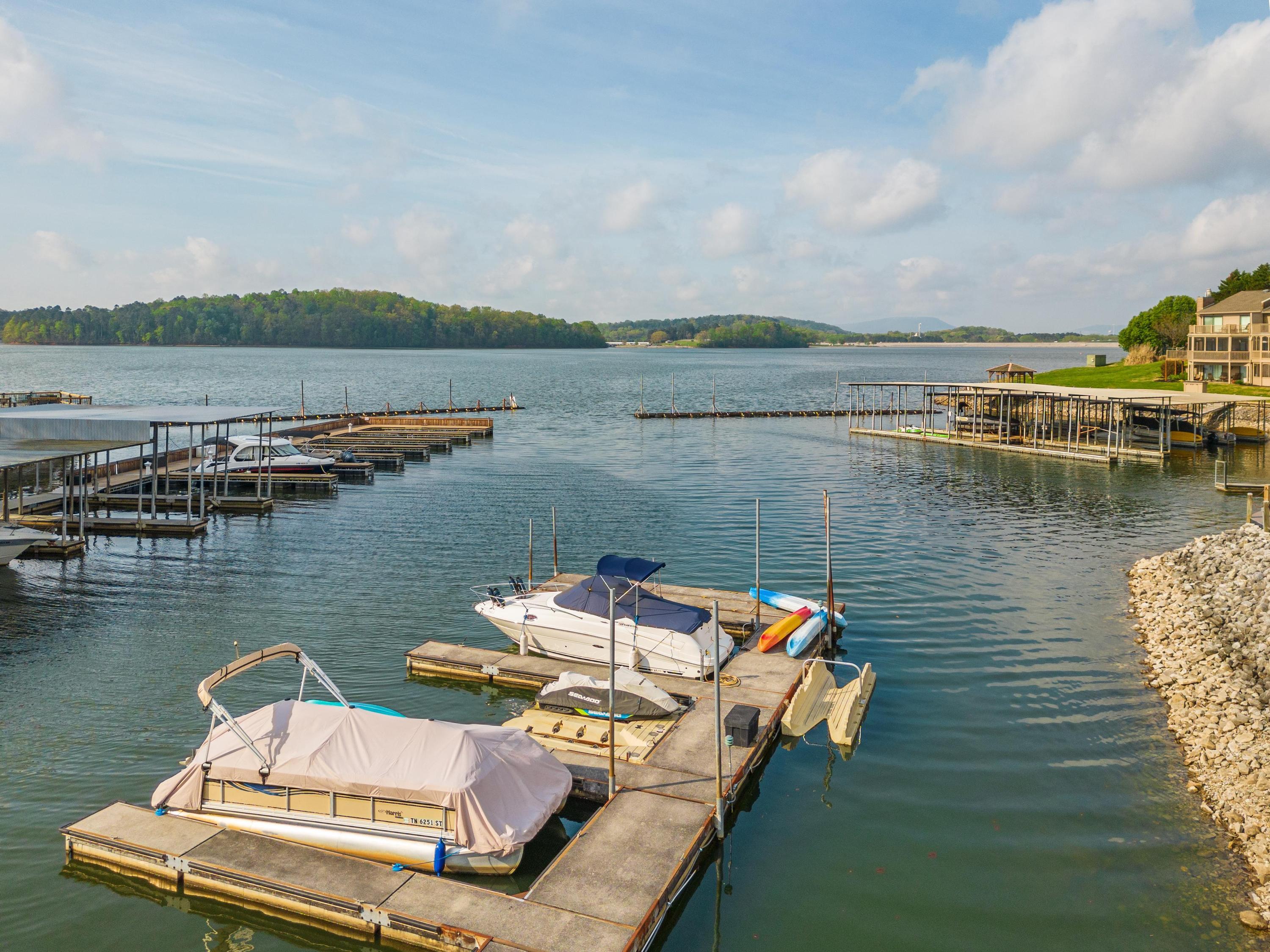 4224 Lakeshore Lane