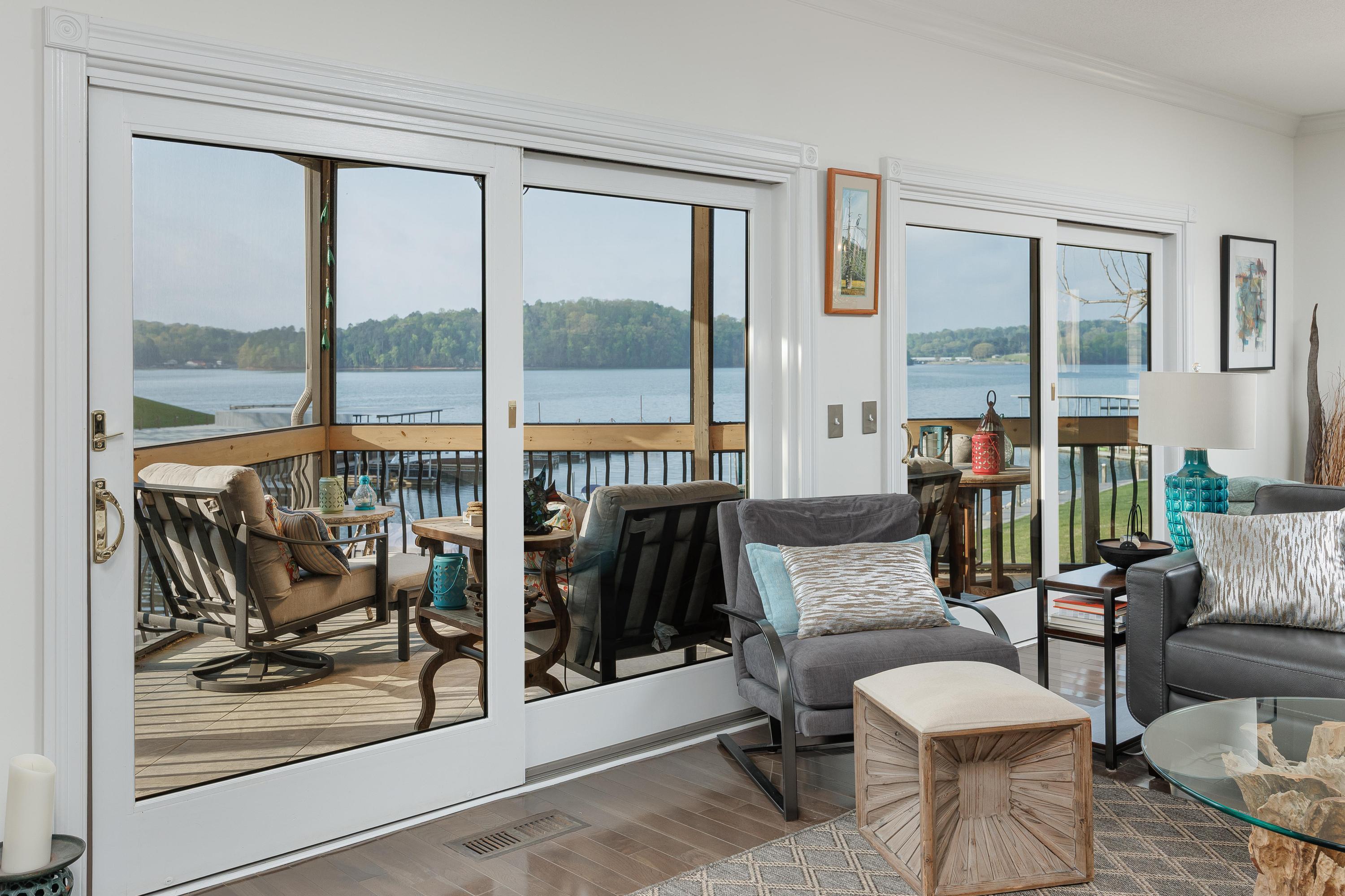 4224 Lakeshore Lane