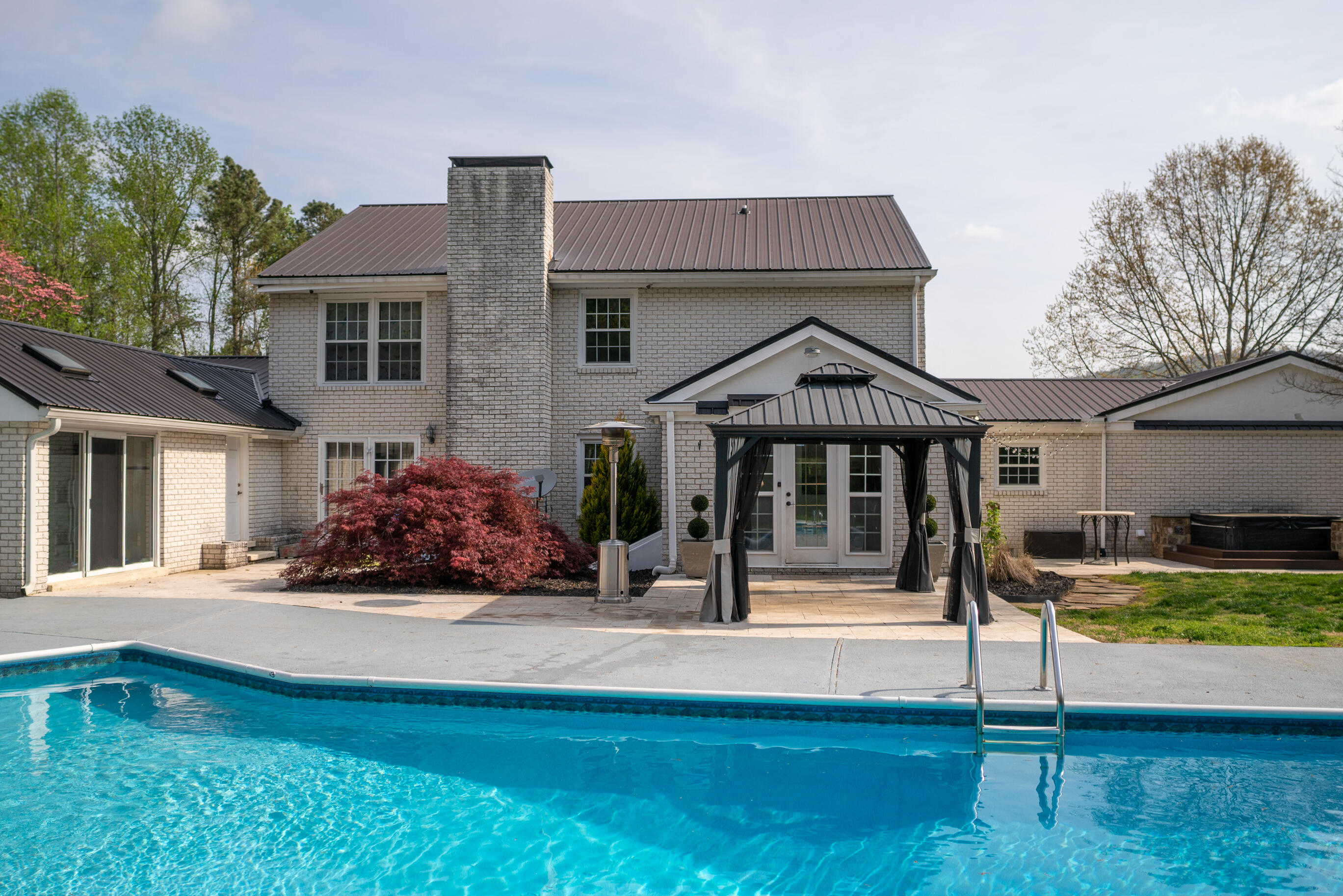 5503 Barrington Country Circle