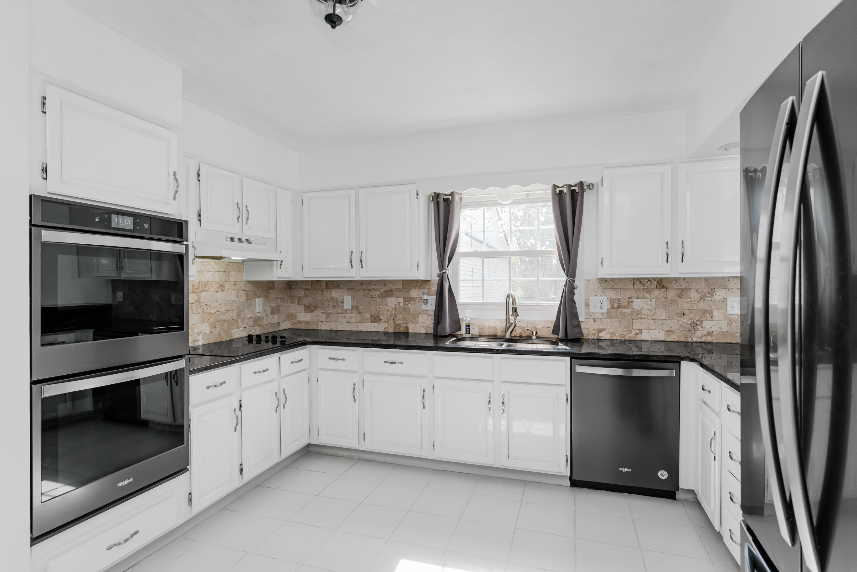 5503 Barrington Country Circle