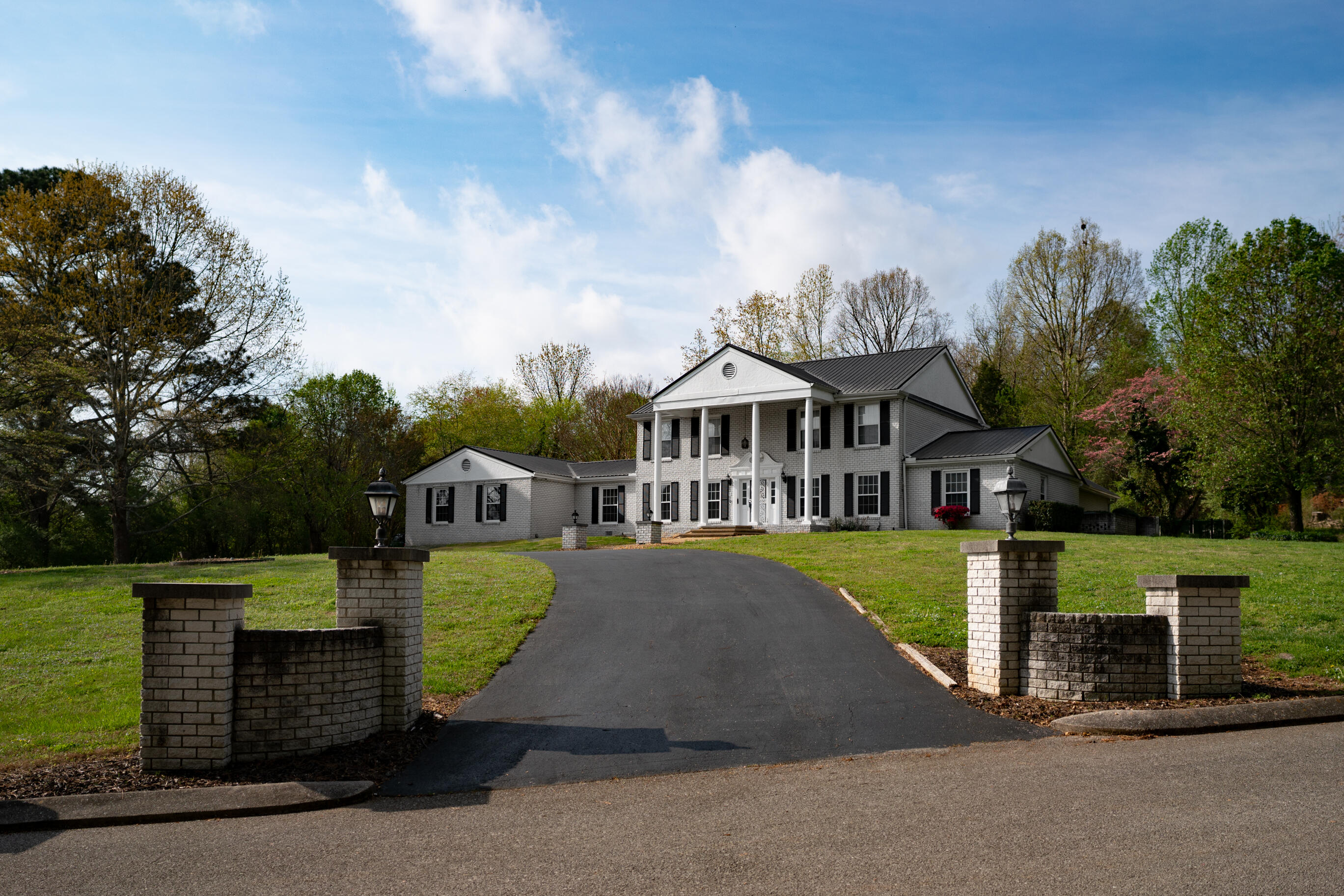 5503 Barrington Country Circle