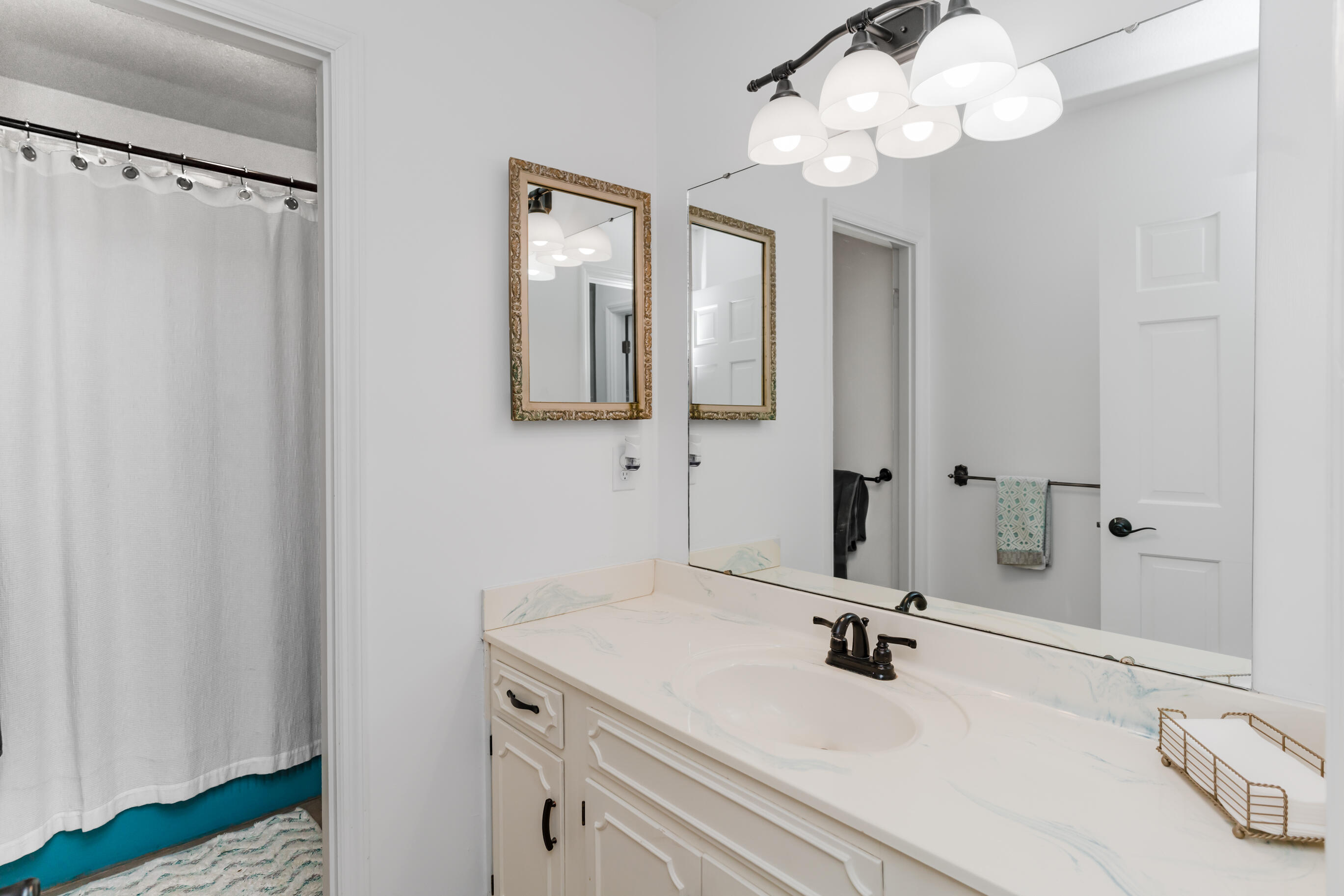 5503 Barrington Country Circle
