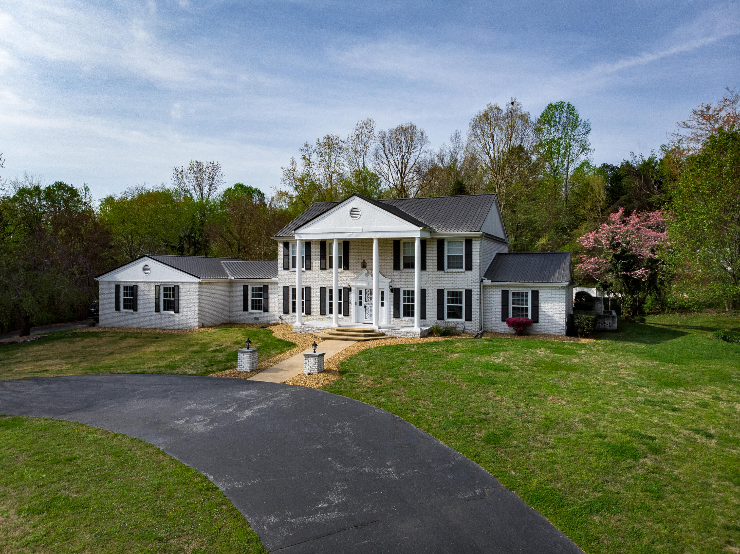 5503 Barrington Country Circle