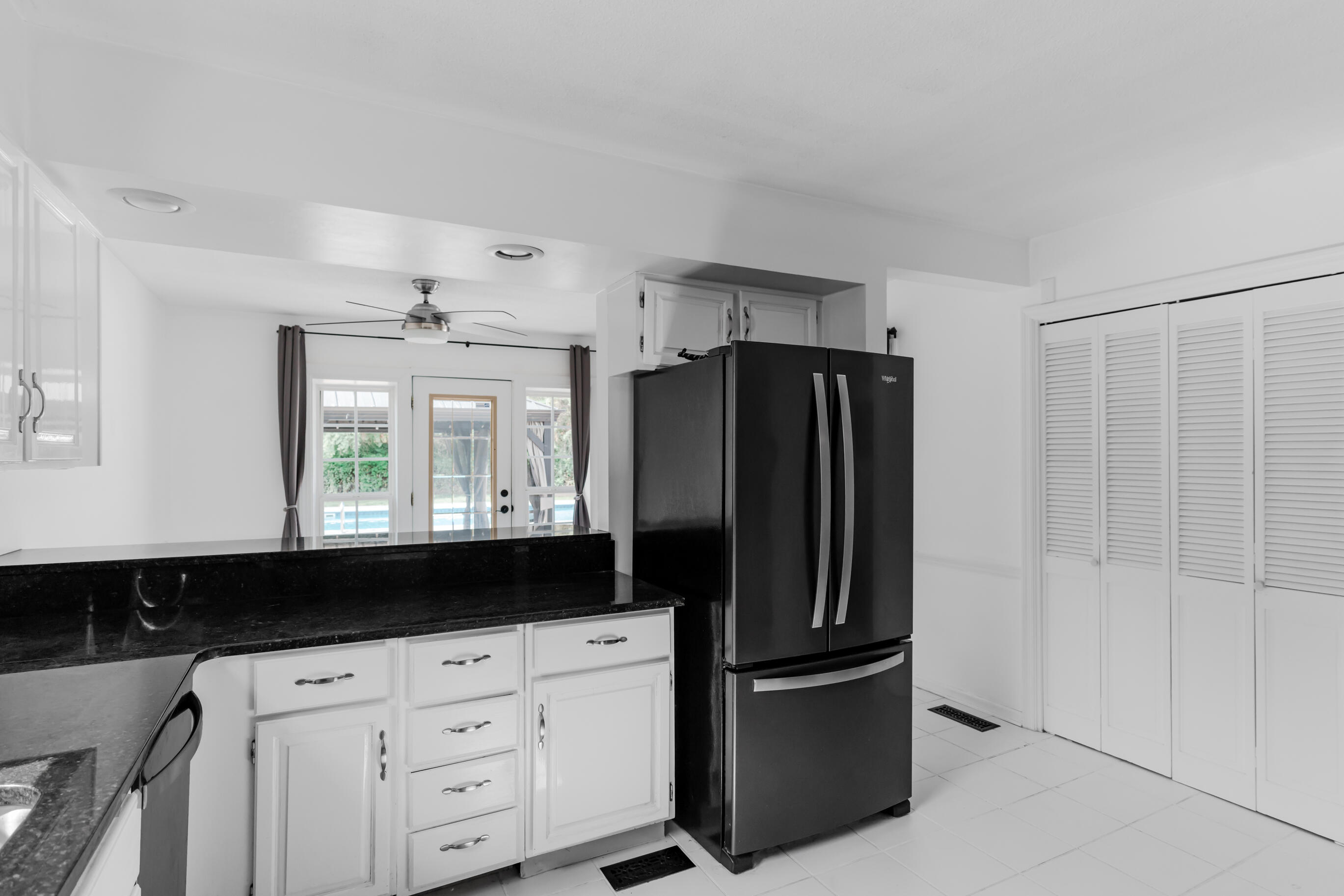 5503 Barrington Country Circle
