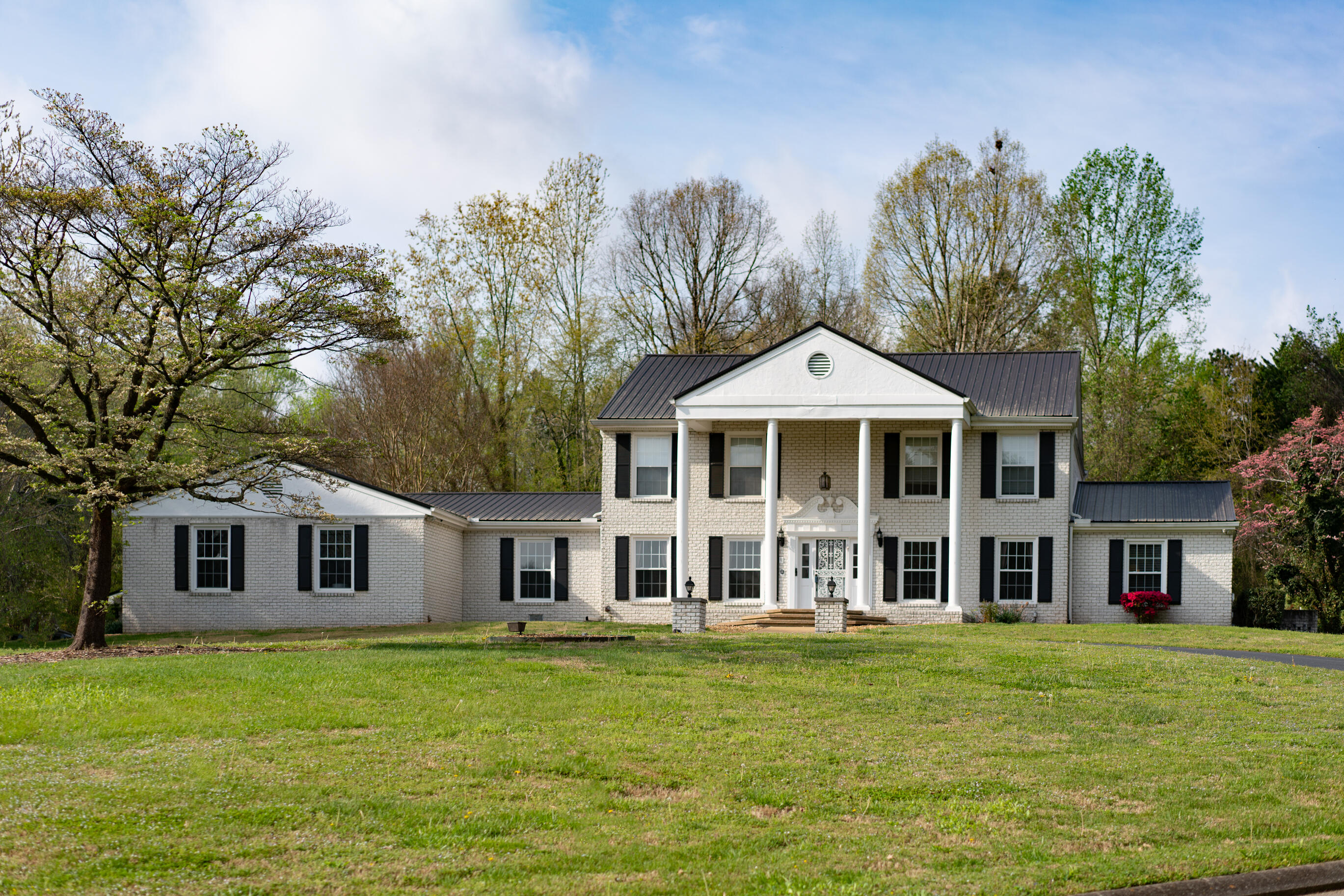 5503 Barrington Country Circle