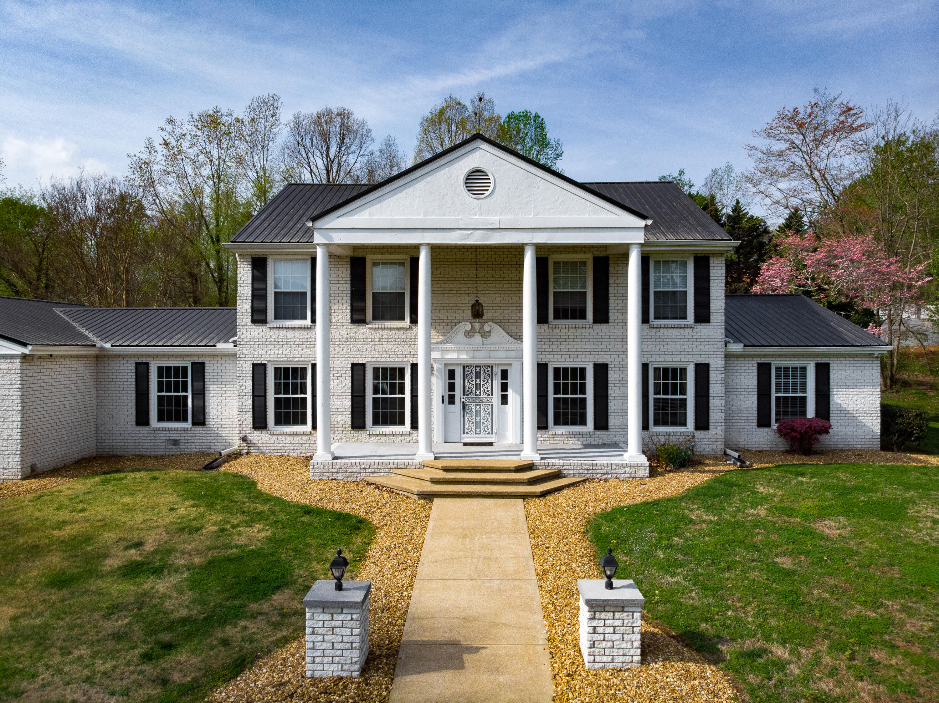 5503 Barrington Country Circle