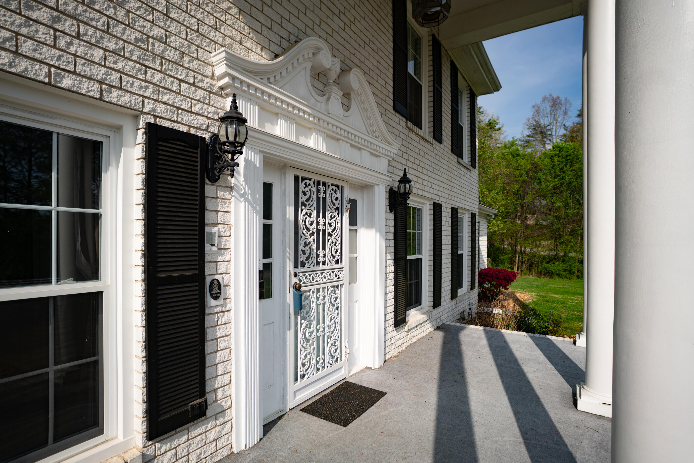 5503 Barrington Country Circle