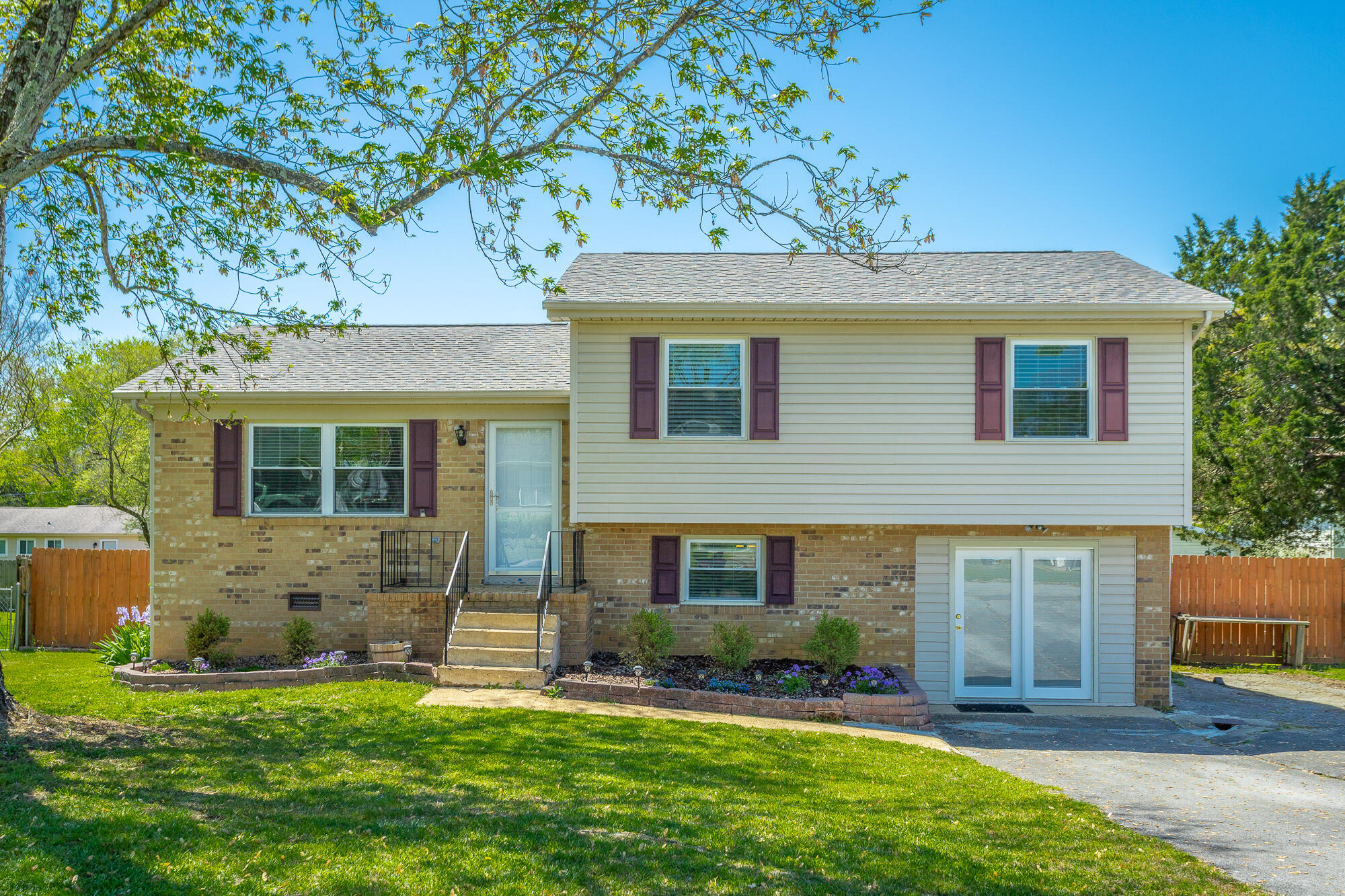 1834 N Prairie Circle