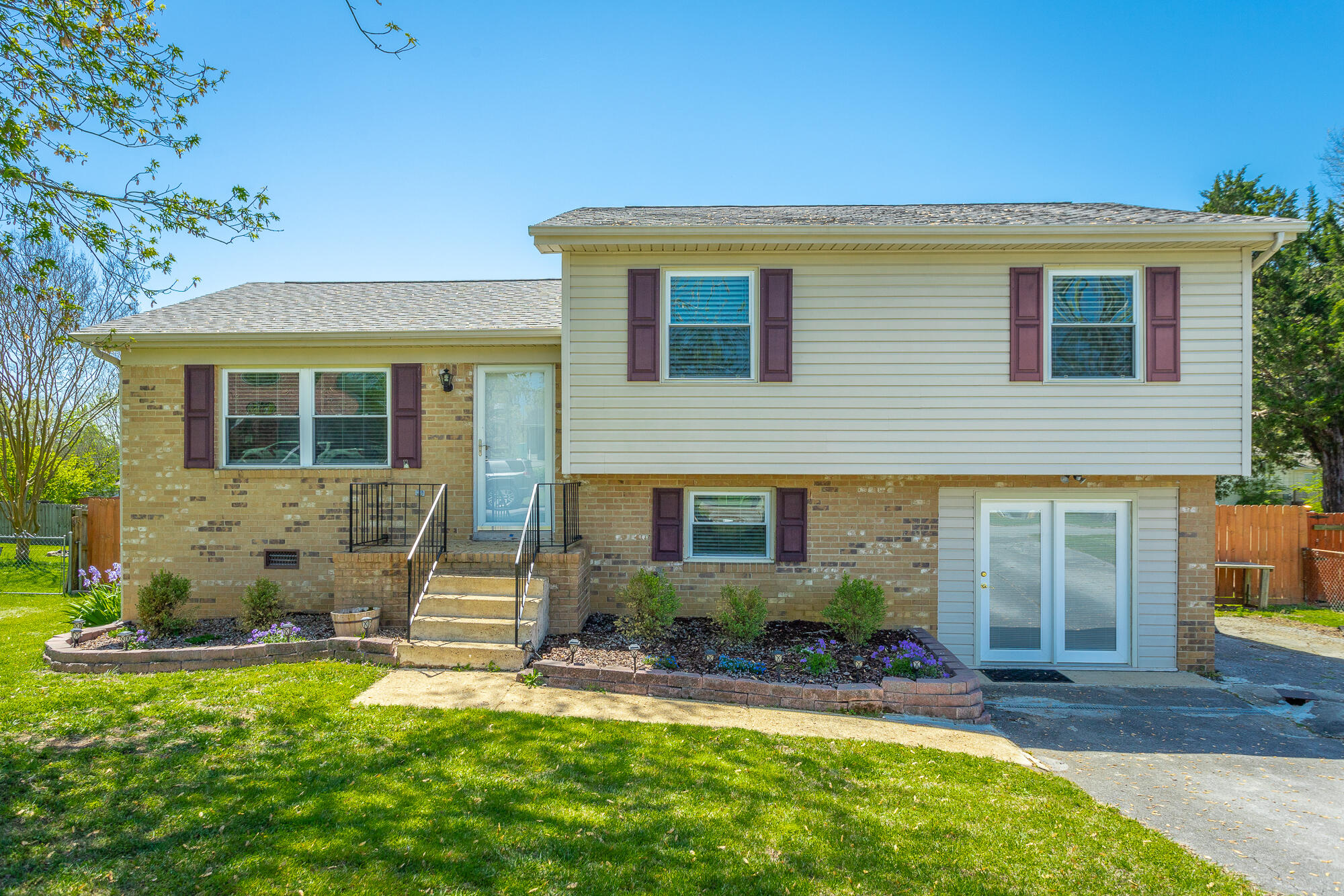 1834 N Prairie Circle
