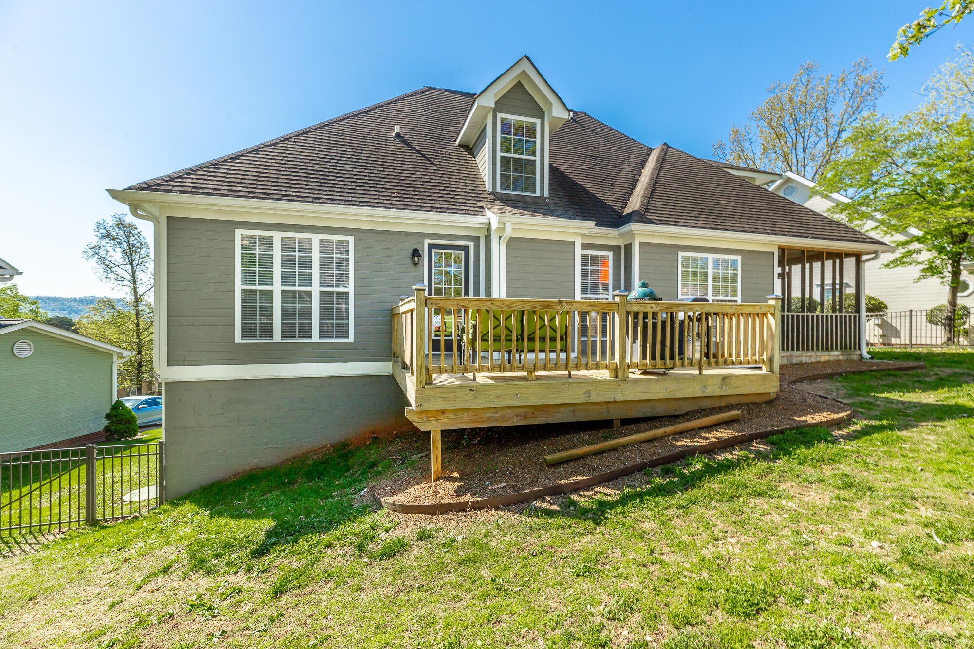 48 Hummingbird Hill