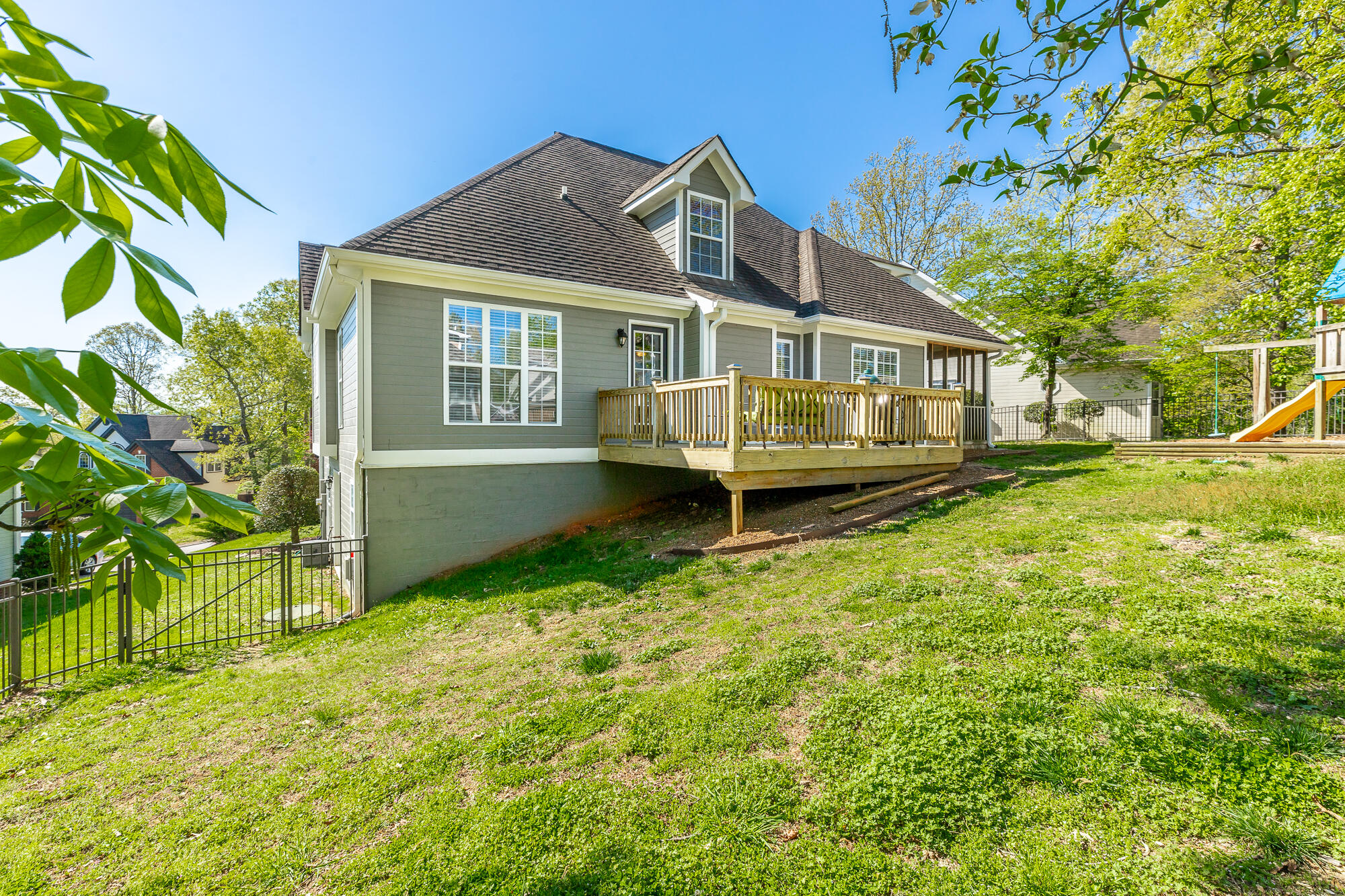 48 Hummingbird Hill