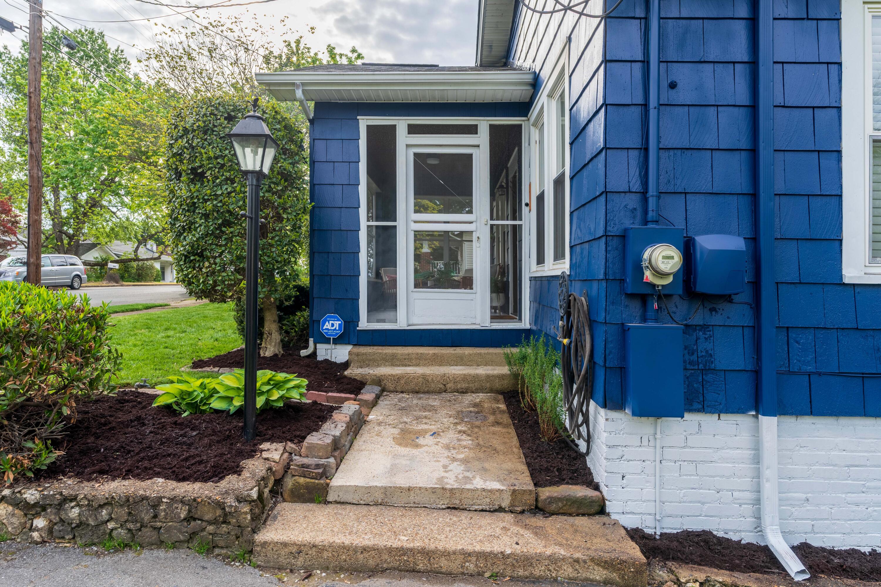 720 Mount Vernon Avenue