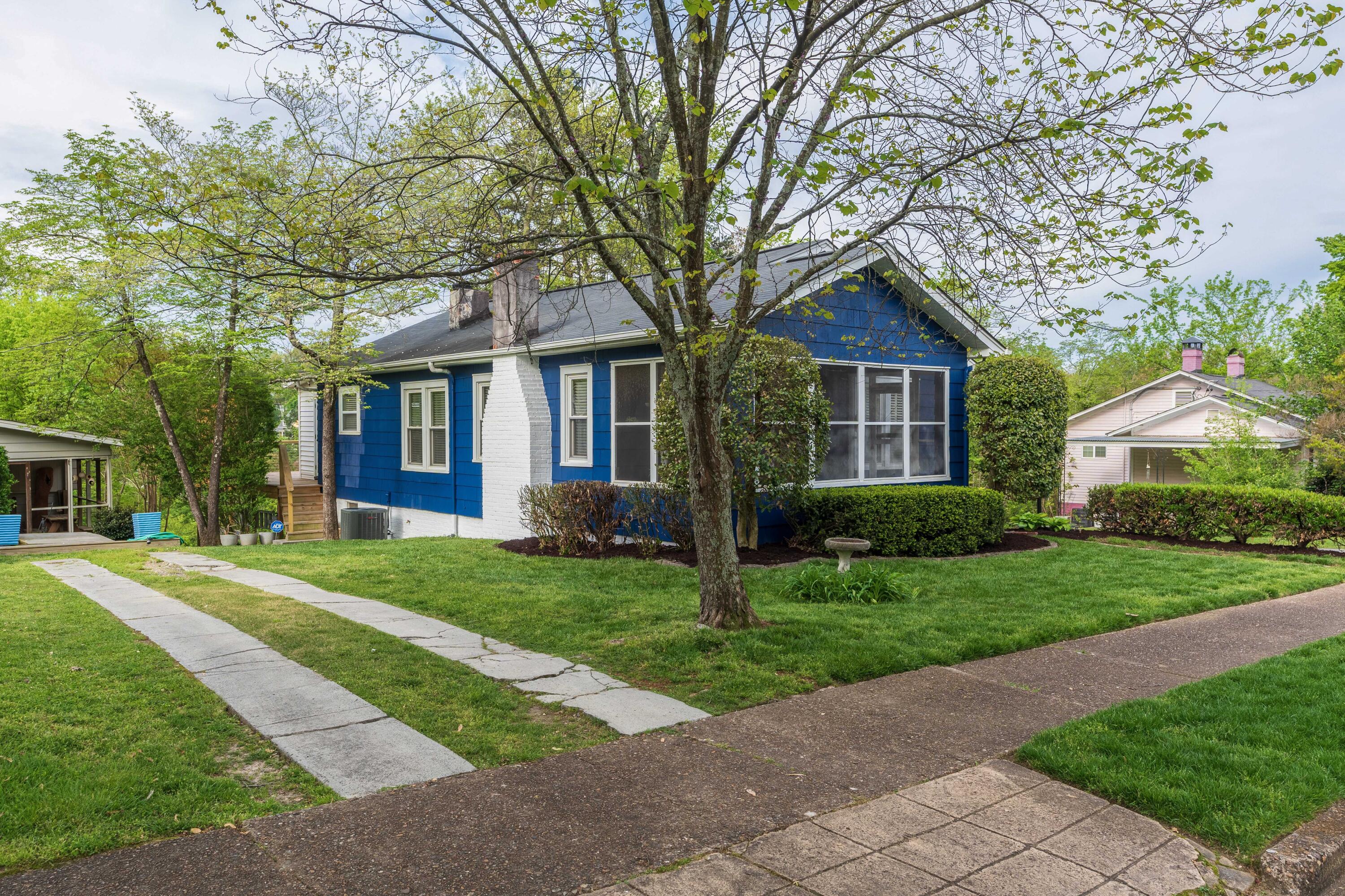 720 Mount Vernon Avenue