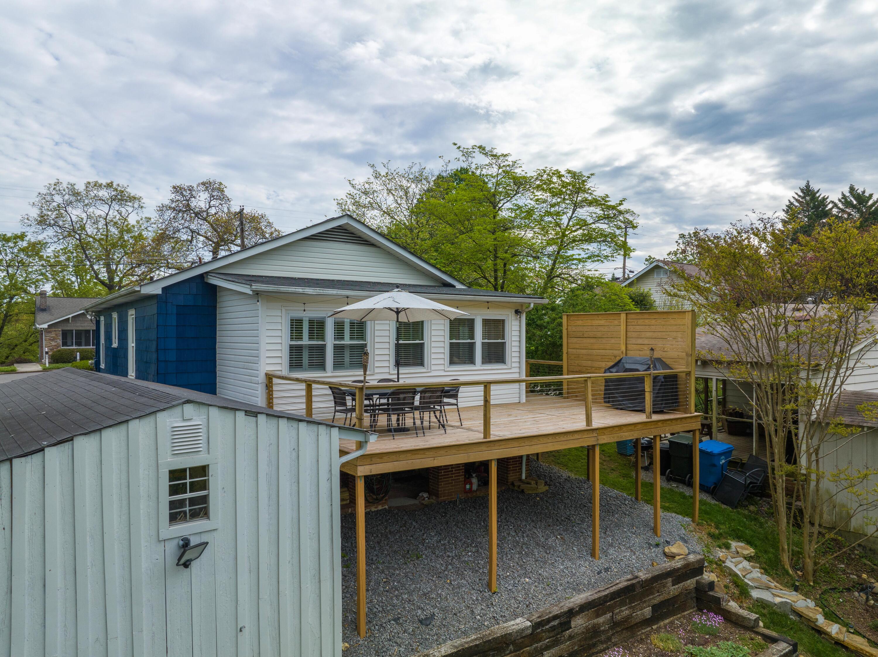720 Mount Vernon Avenue