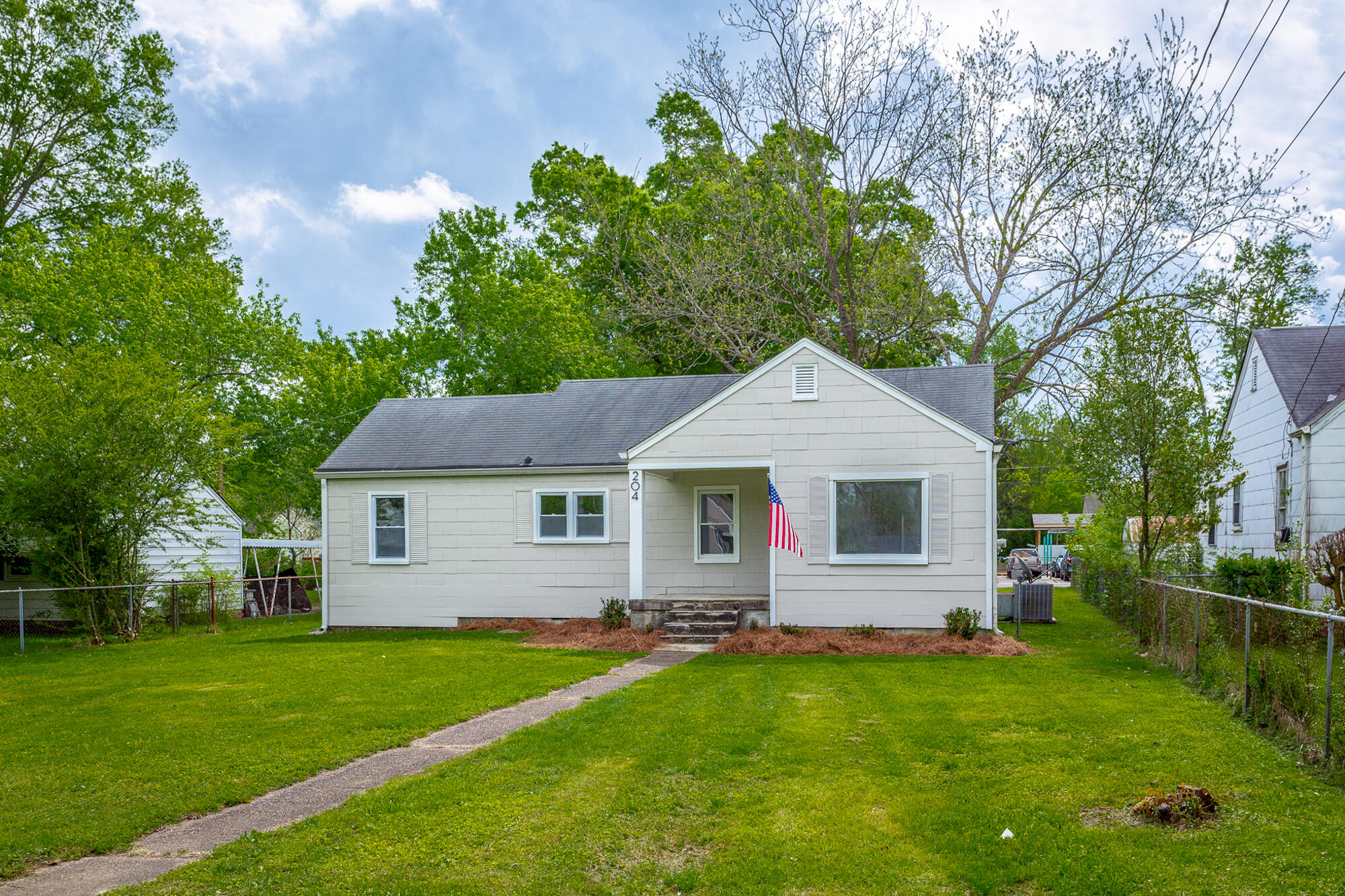 204 Laws Avenue