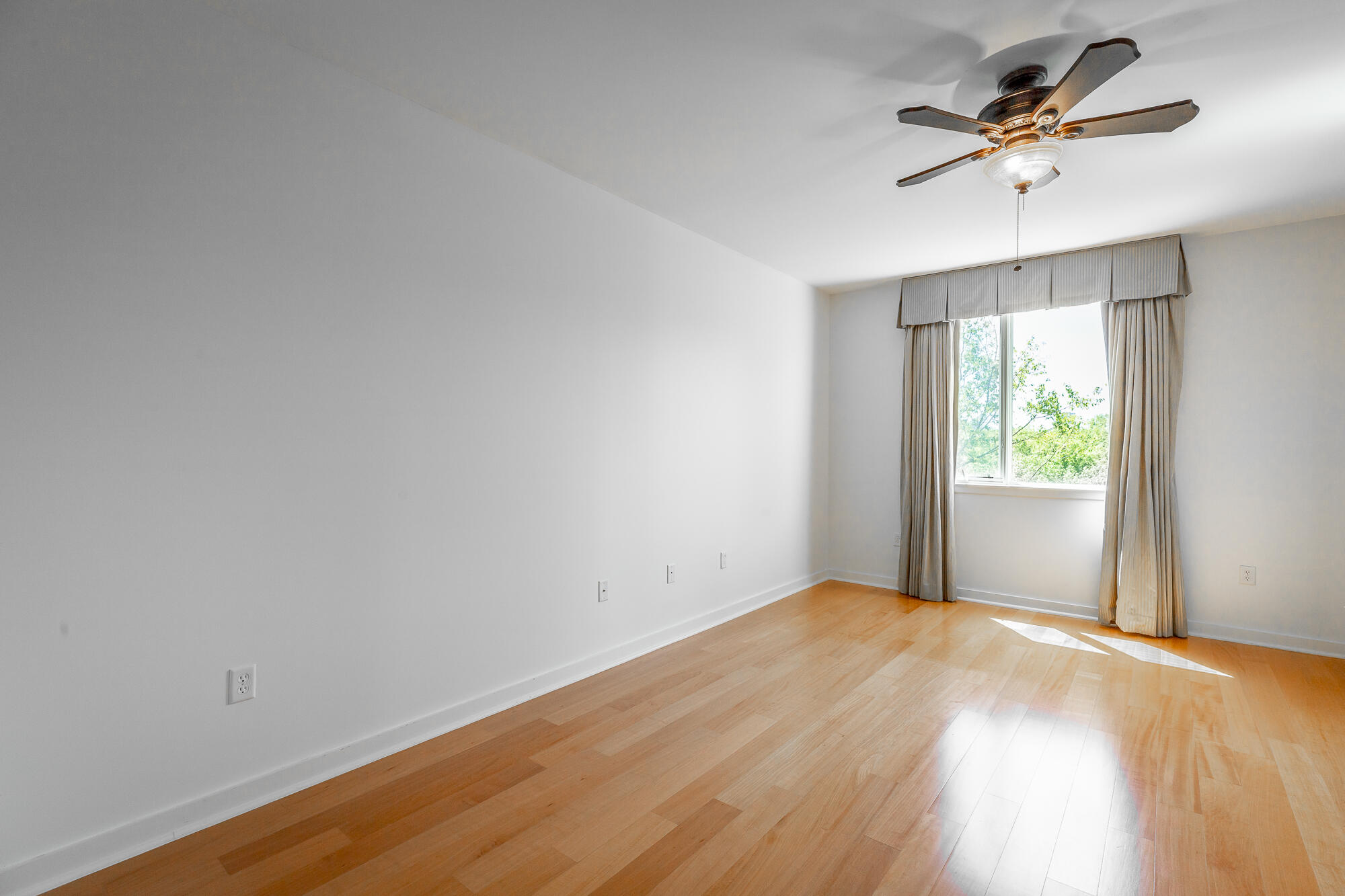 200 Manufacturers Road, Unit 307