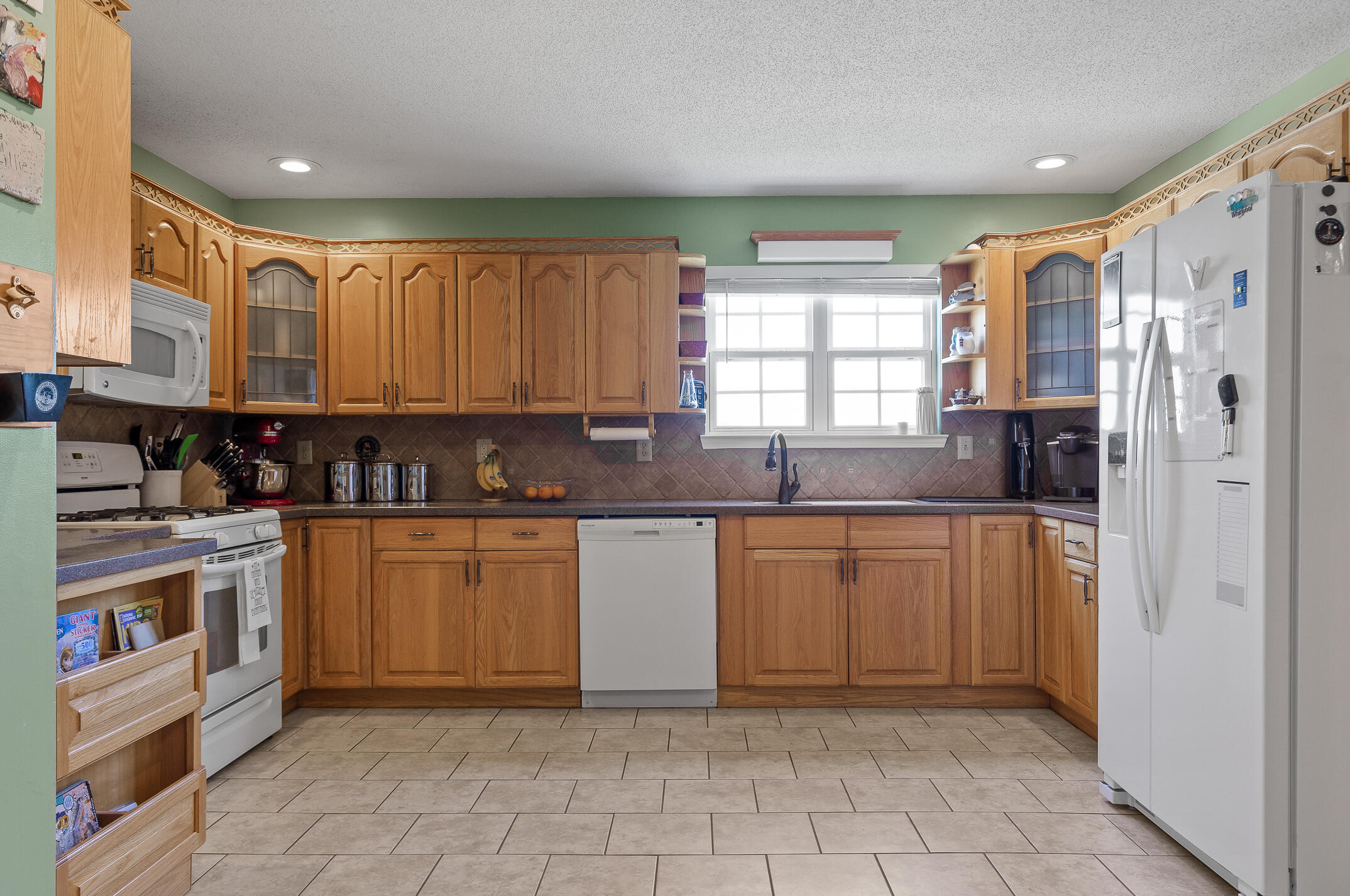 132 NE Covington Drive