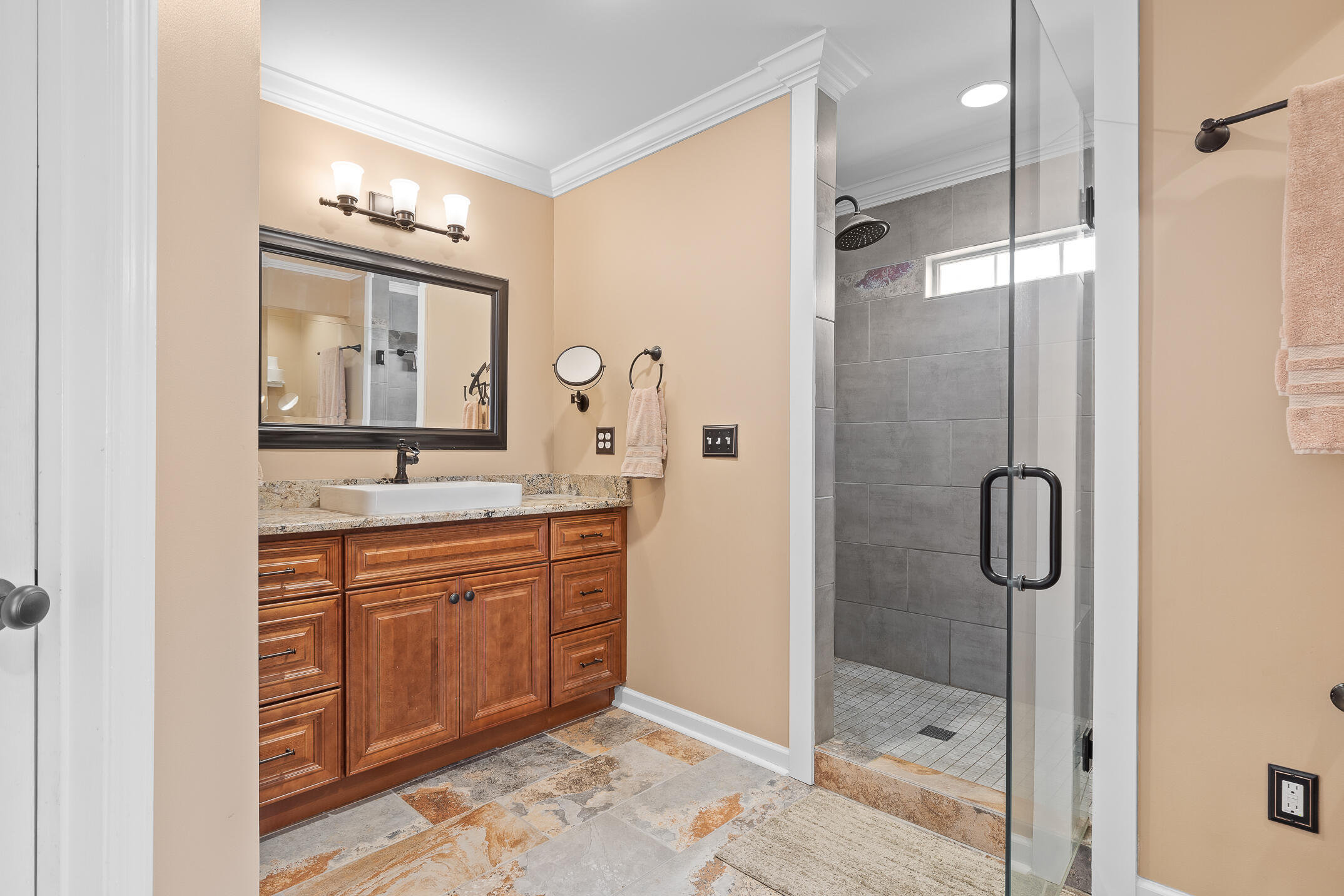 132 NE Covington Drive