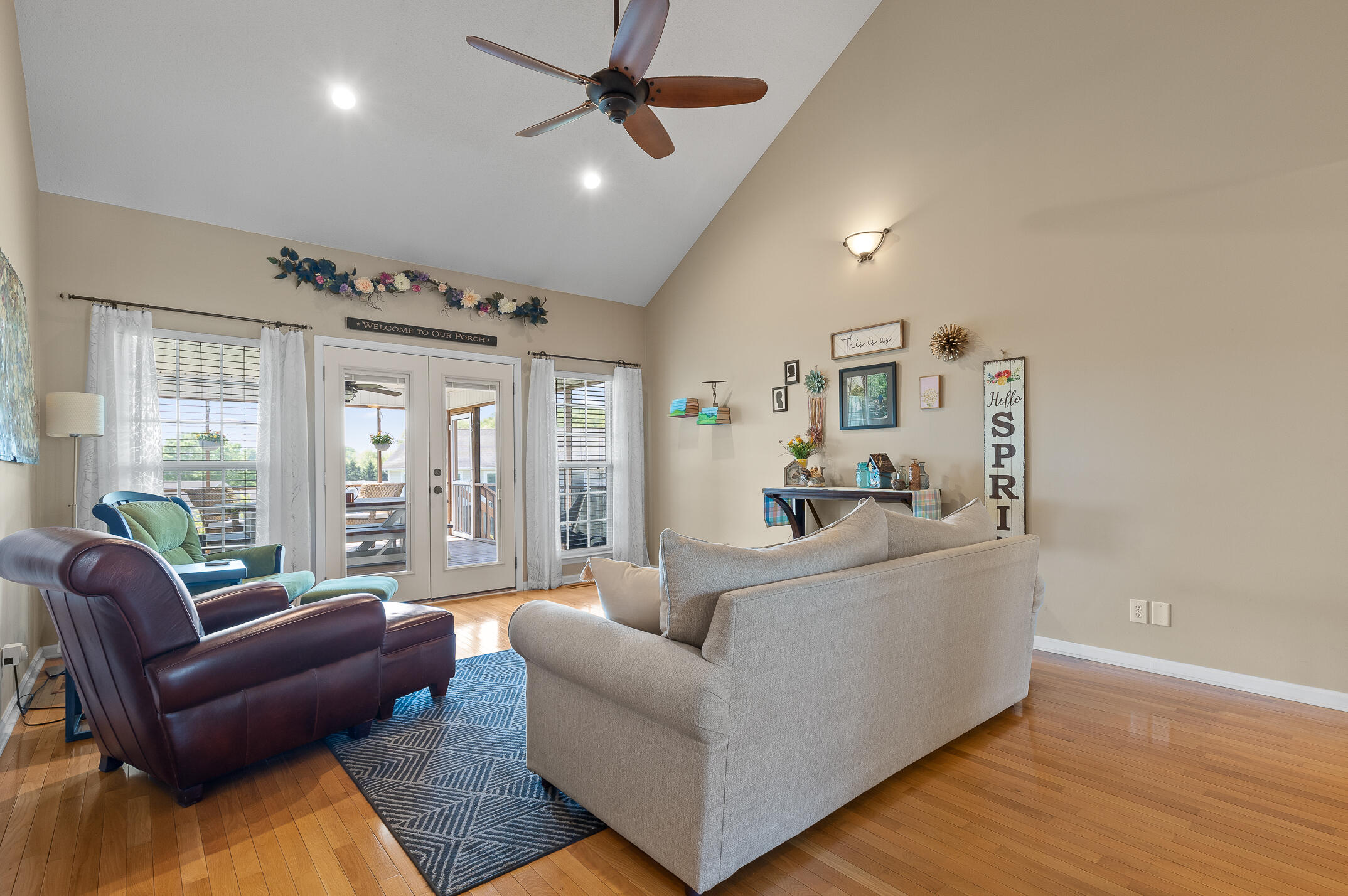 132 NE Covington Drive