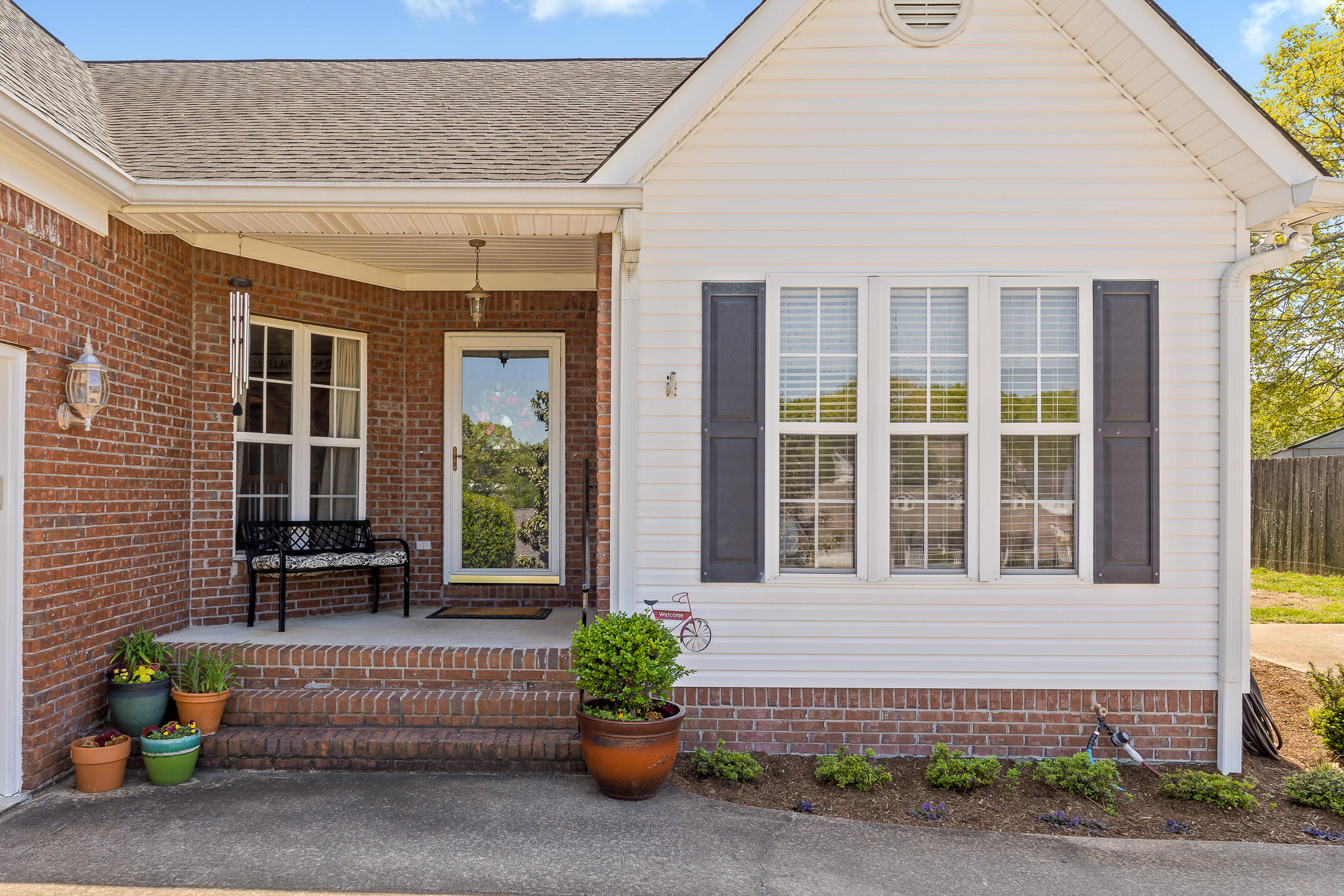 132 NE Covington Drive