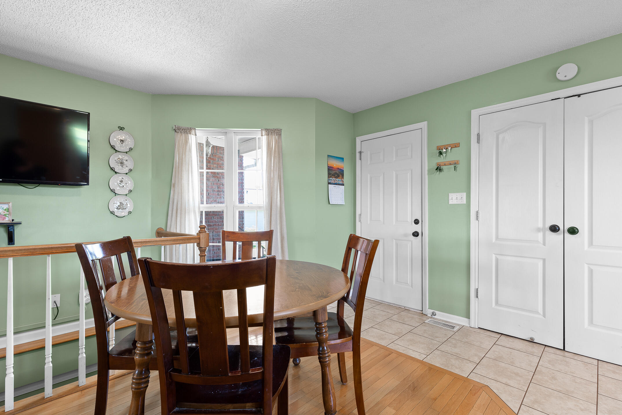 132 NE Covington Drive