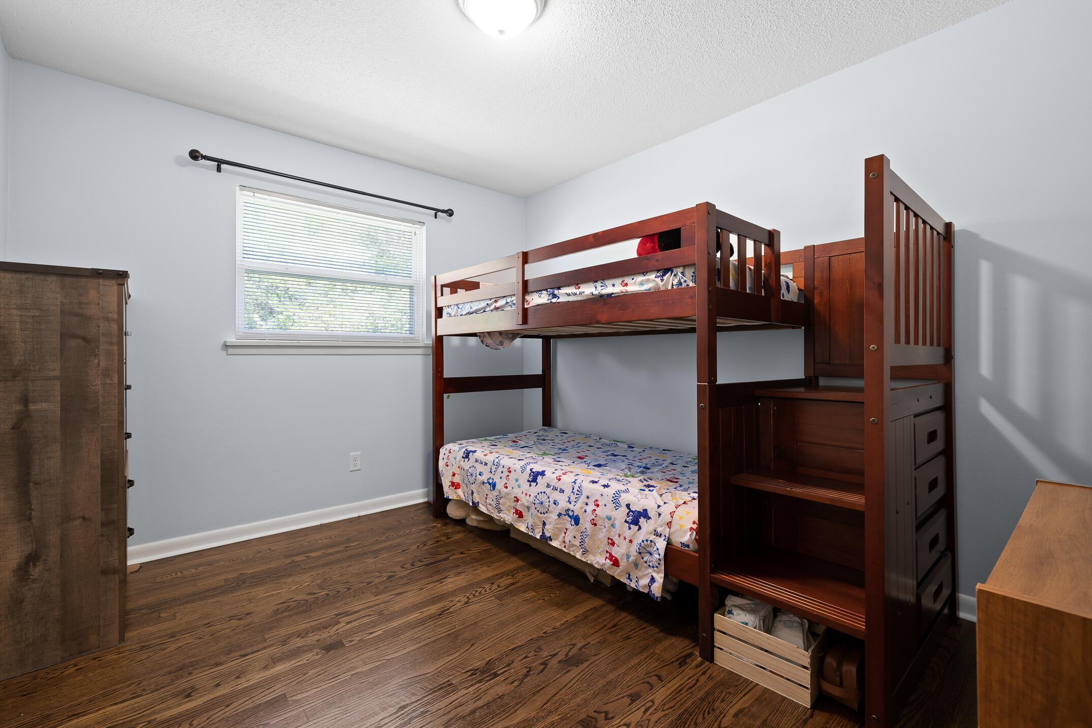 5813 Dagney Lane