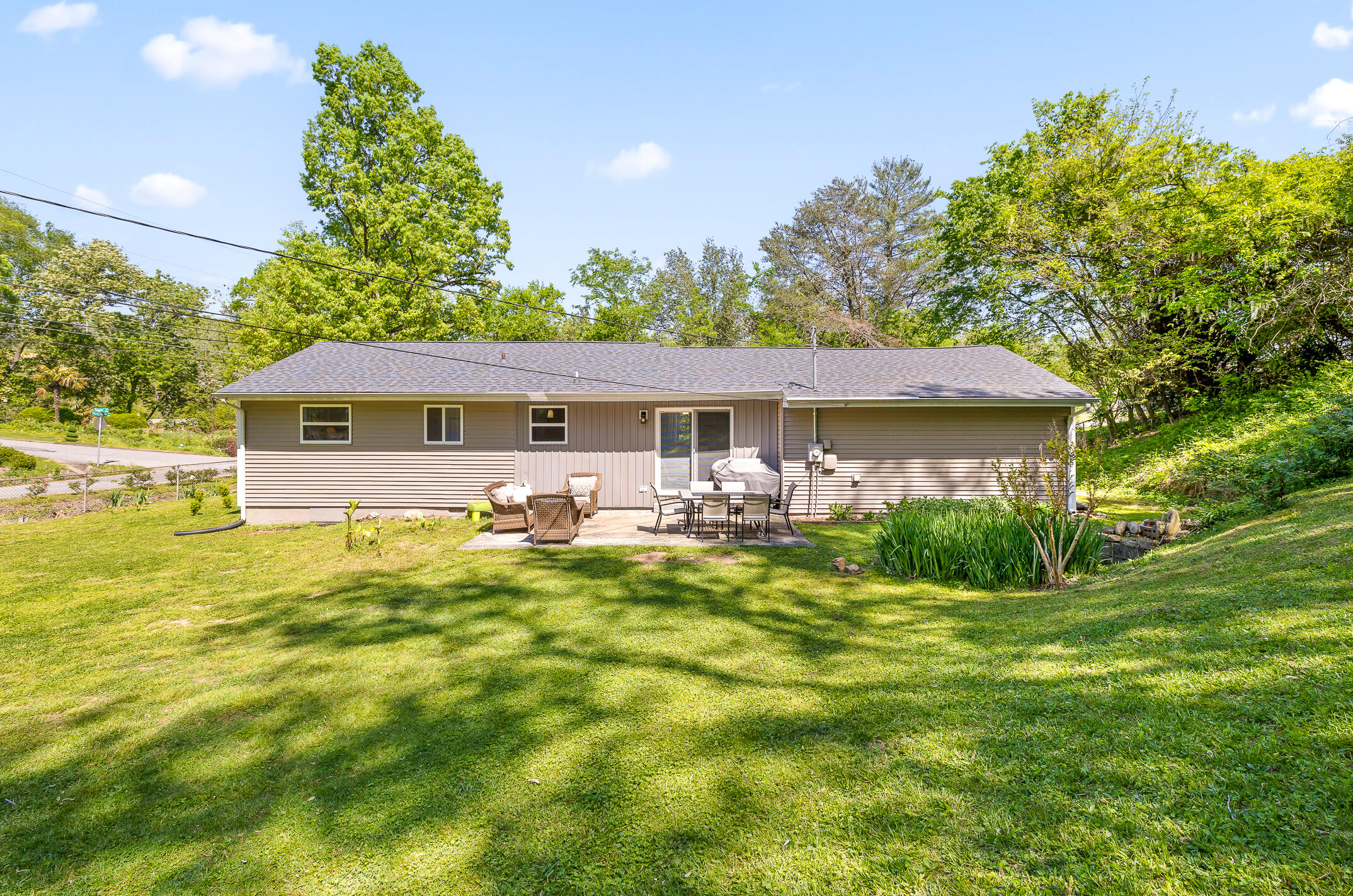 5813 Dagney Lane