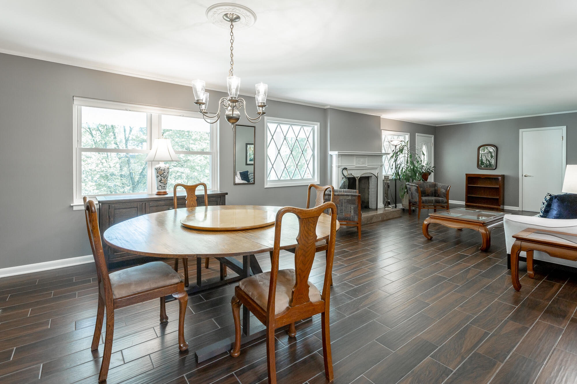 1109 Altamont Road