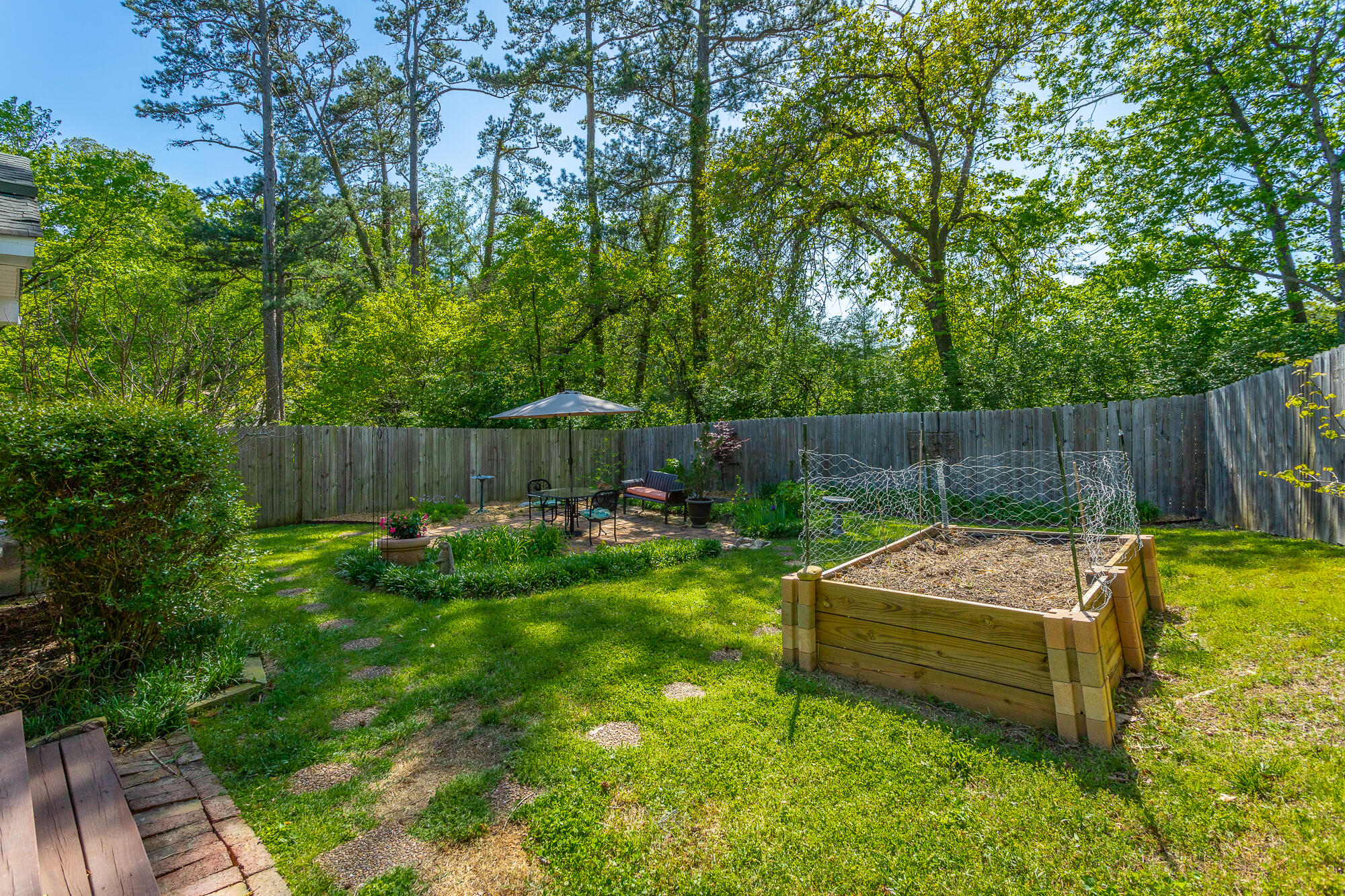 1109 Altamont Road