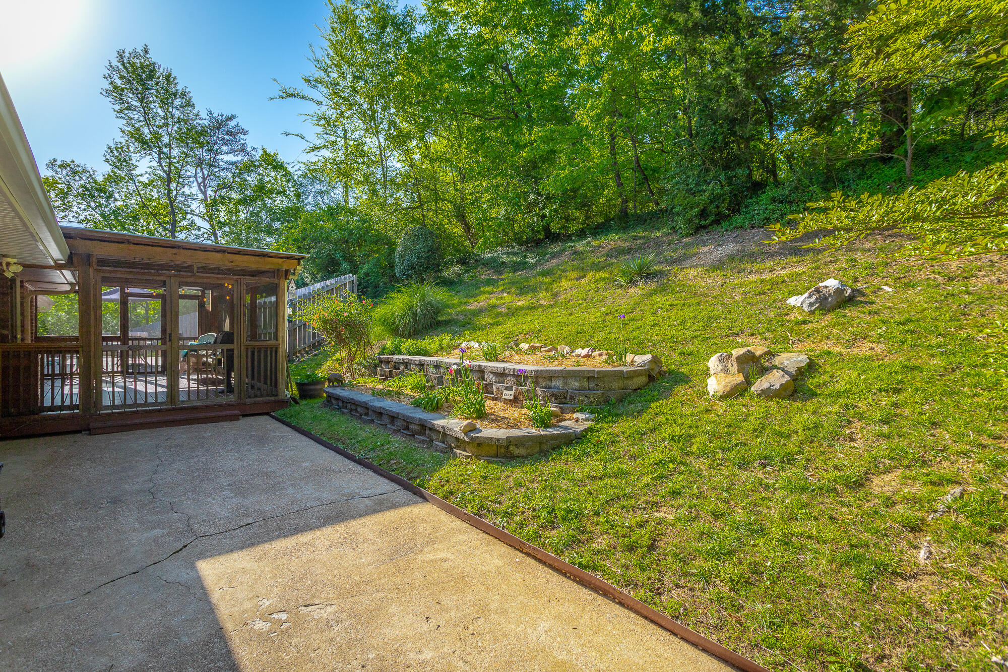 1109 Altamont Road
