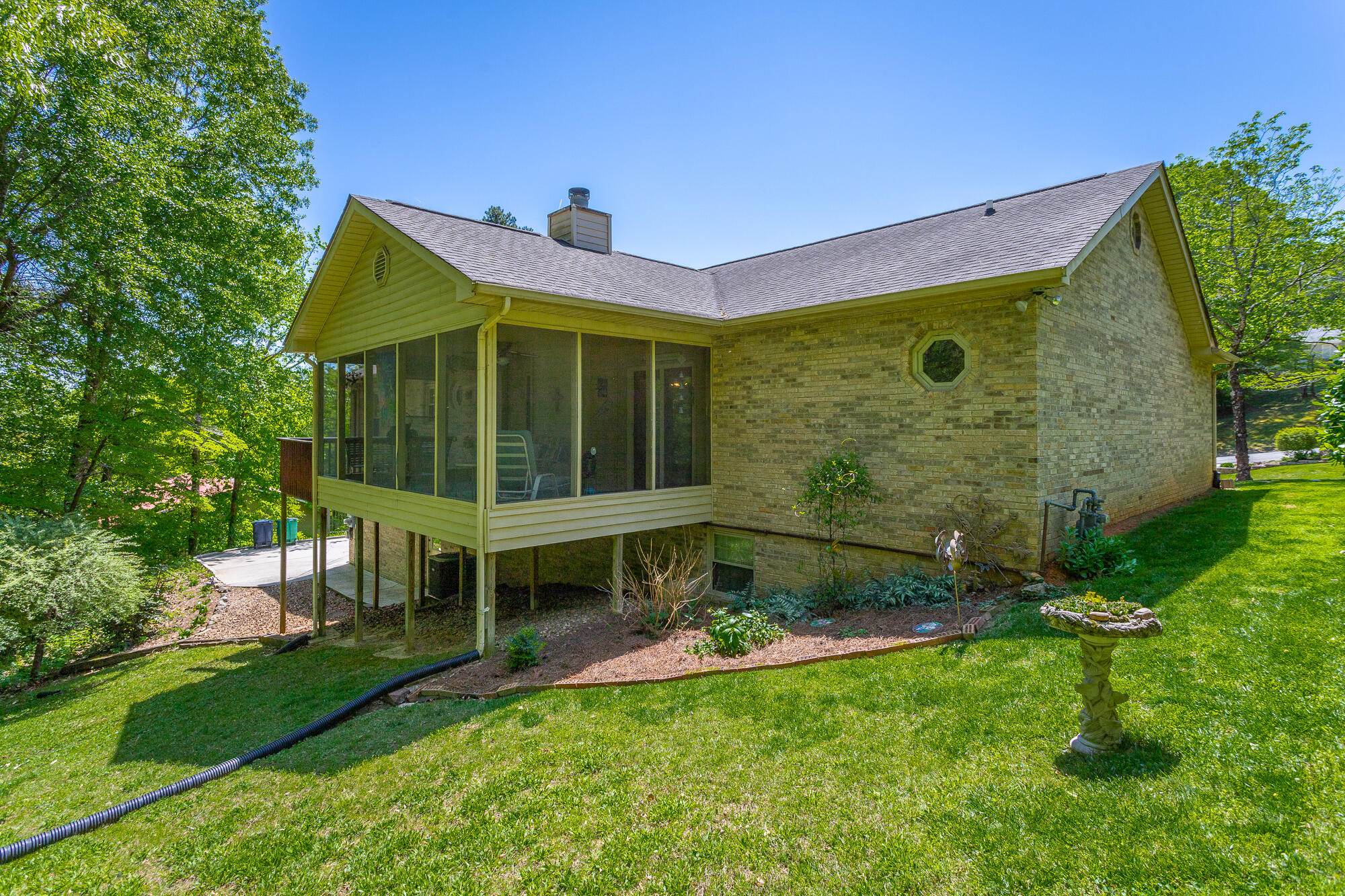 3407 Ten Oaks Drive