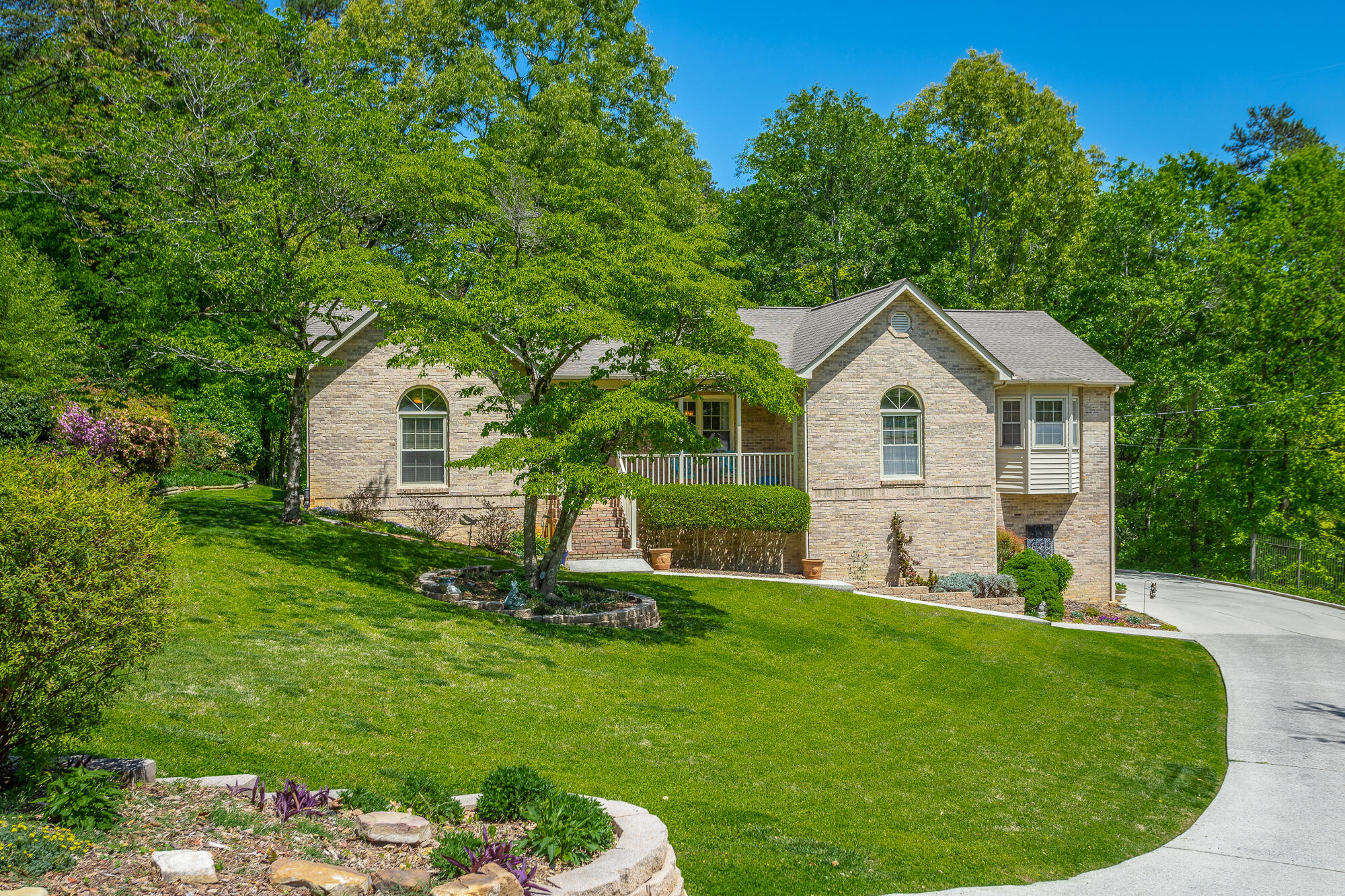 3407 Ten Oaks Drive