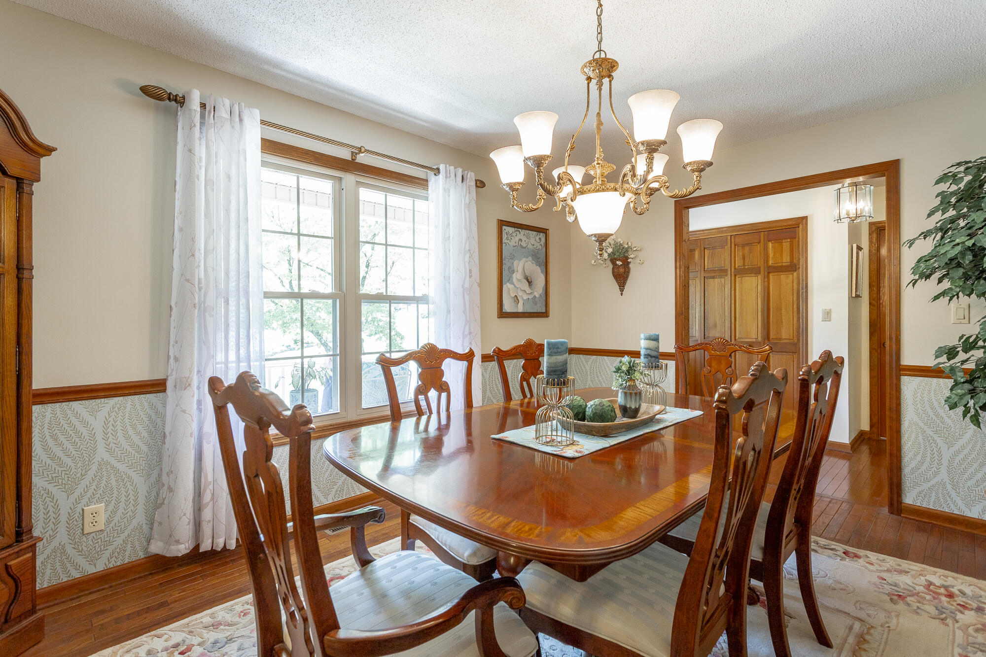 3407 Ten Oaks Drive