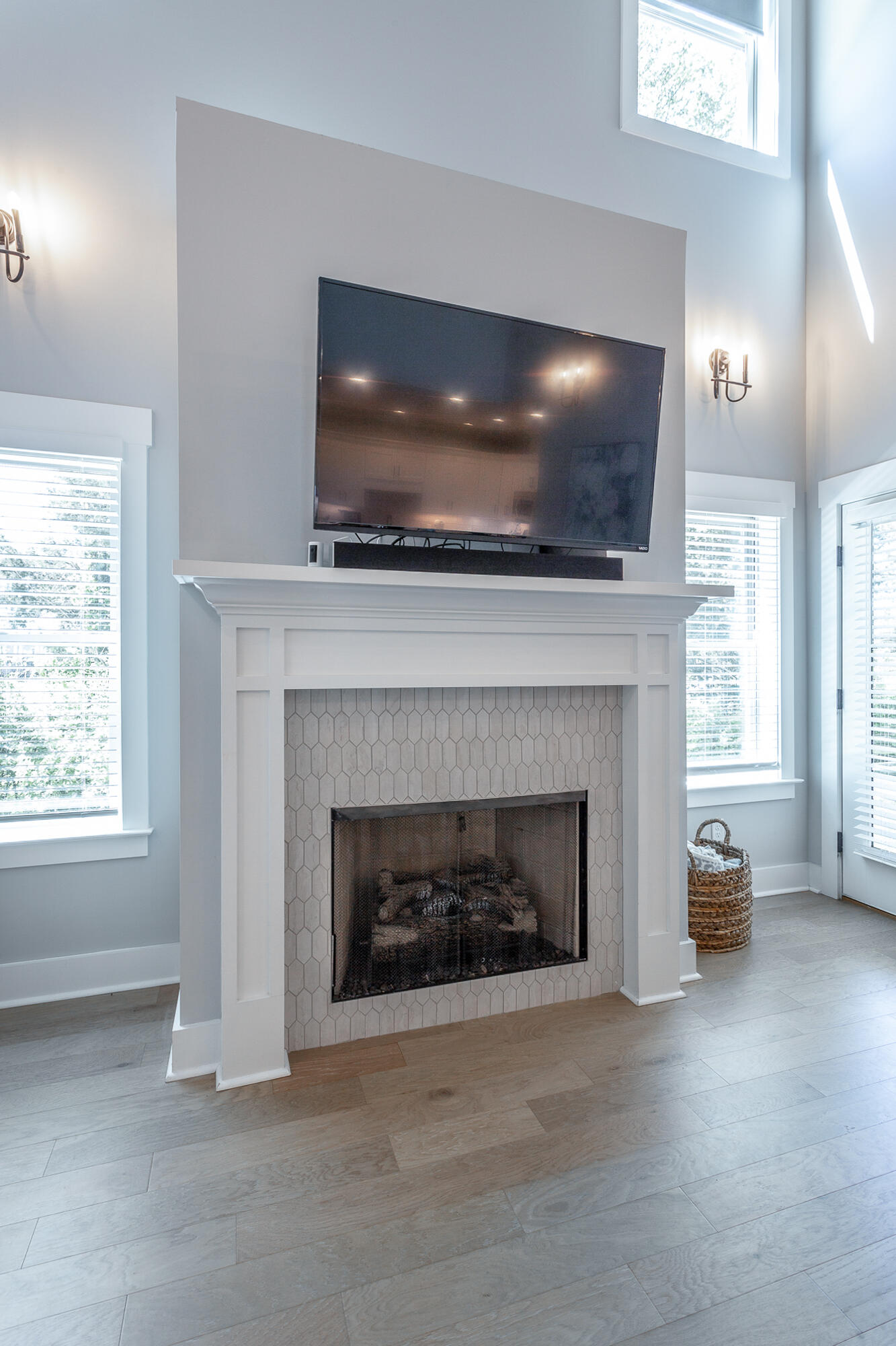 9650 Dutton Lane