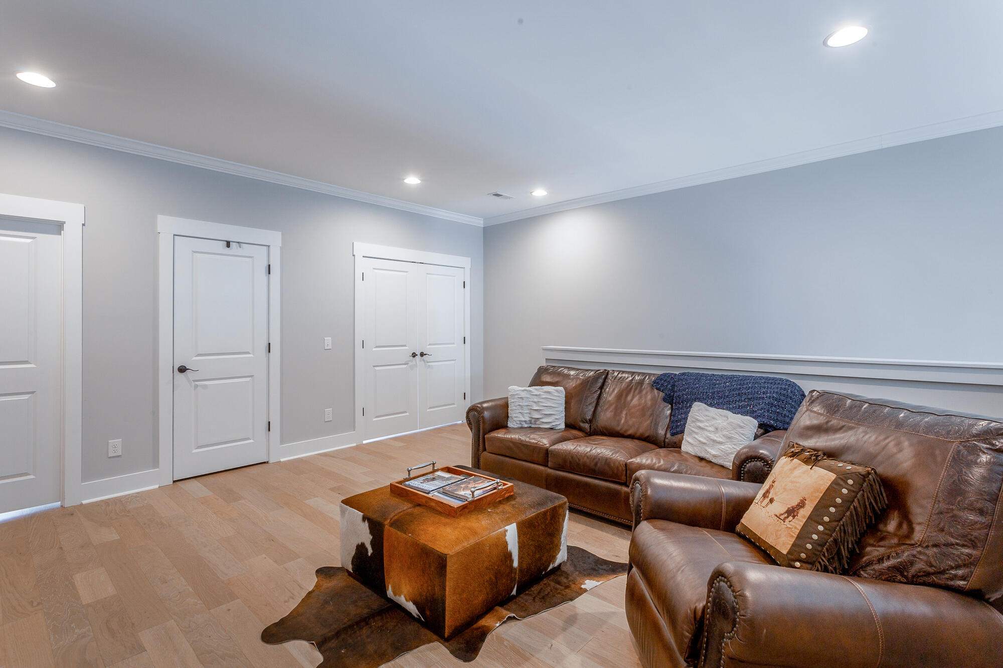 9650 Dutton Lane