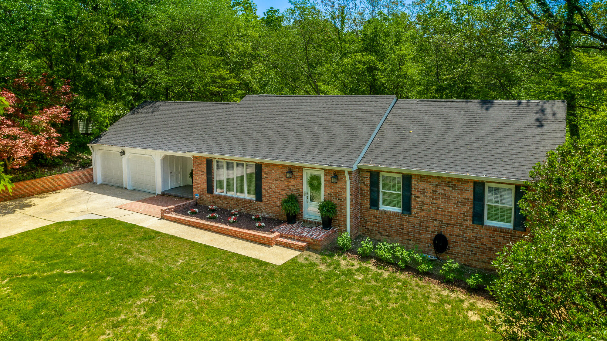 412 Mcclure Terrace