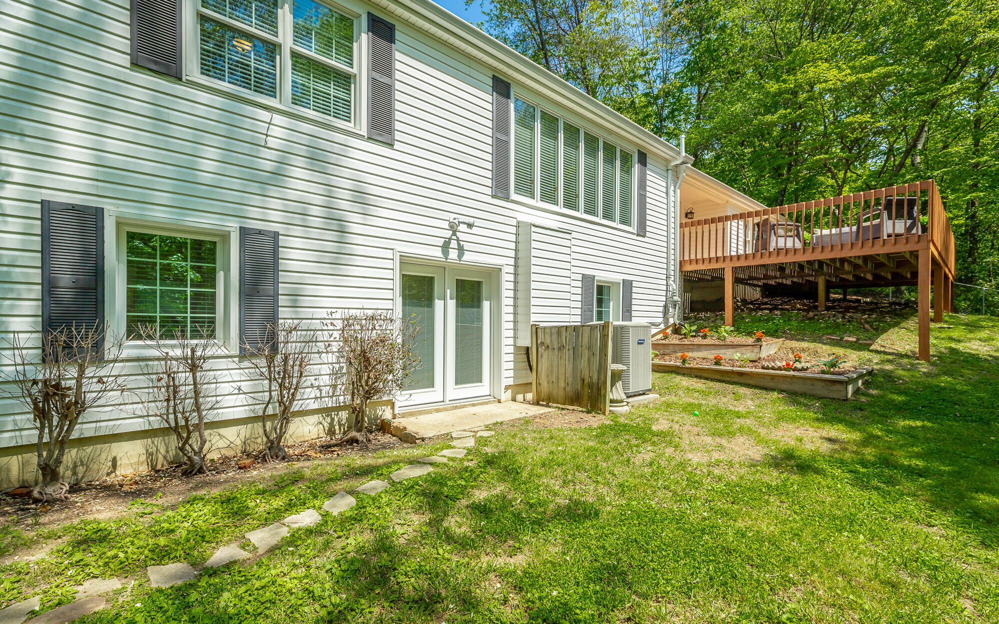 412 Mcclure Terrace