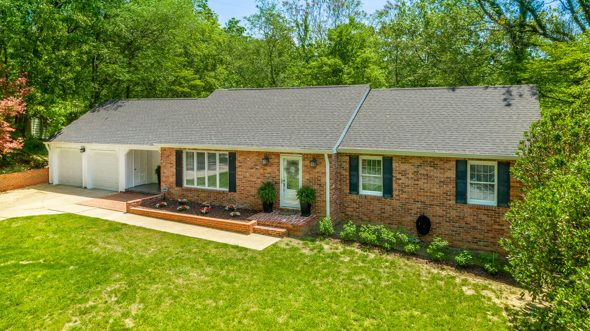 412 Mcclure Terrace