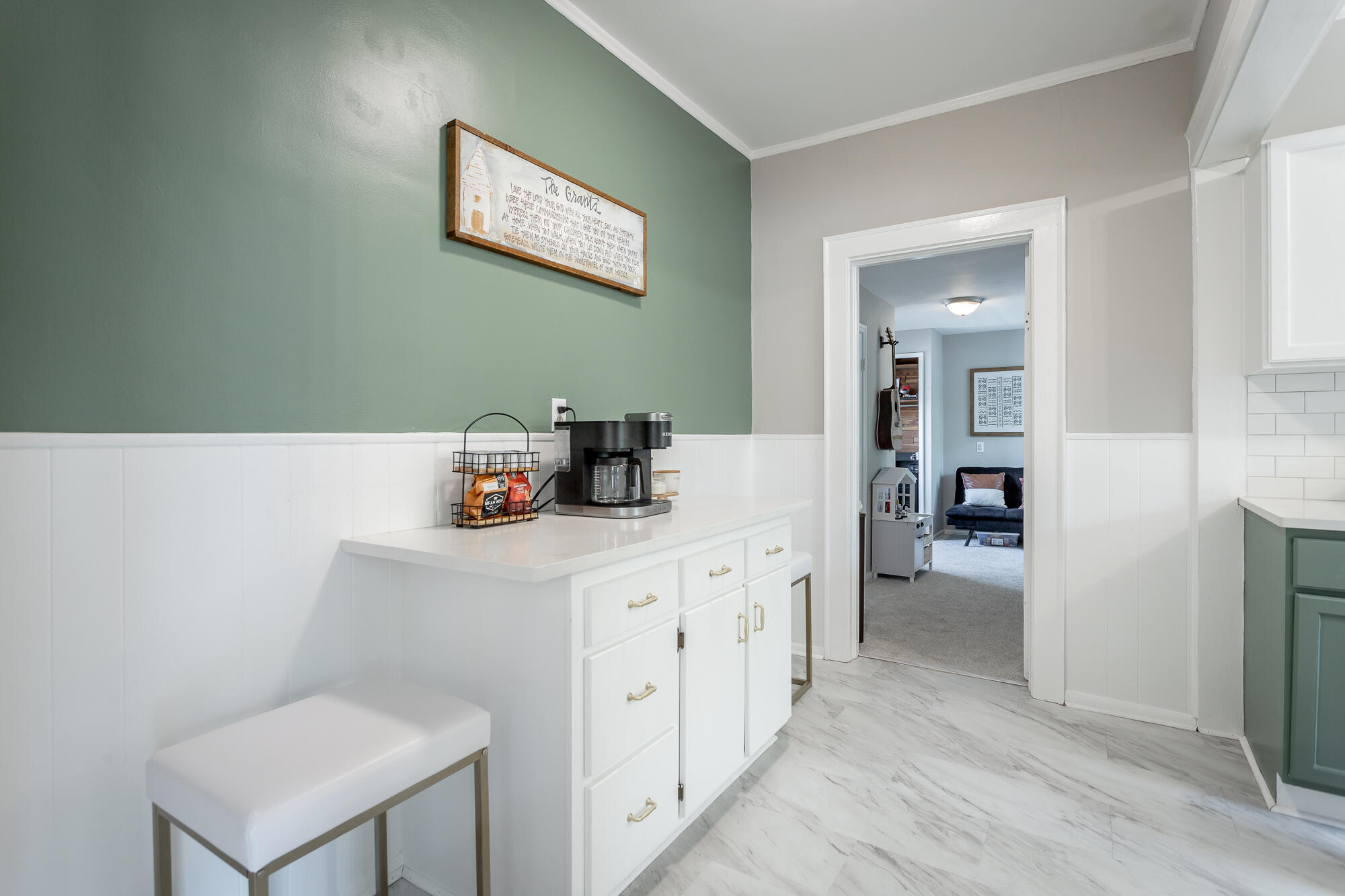 112 S Saint Marks Avenue